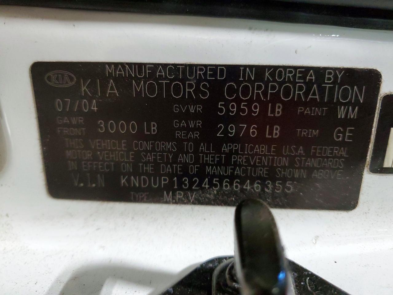 2005 Kia Sedona Lx White vin: KNDUP132456646355