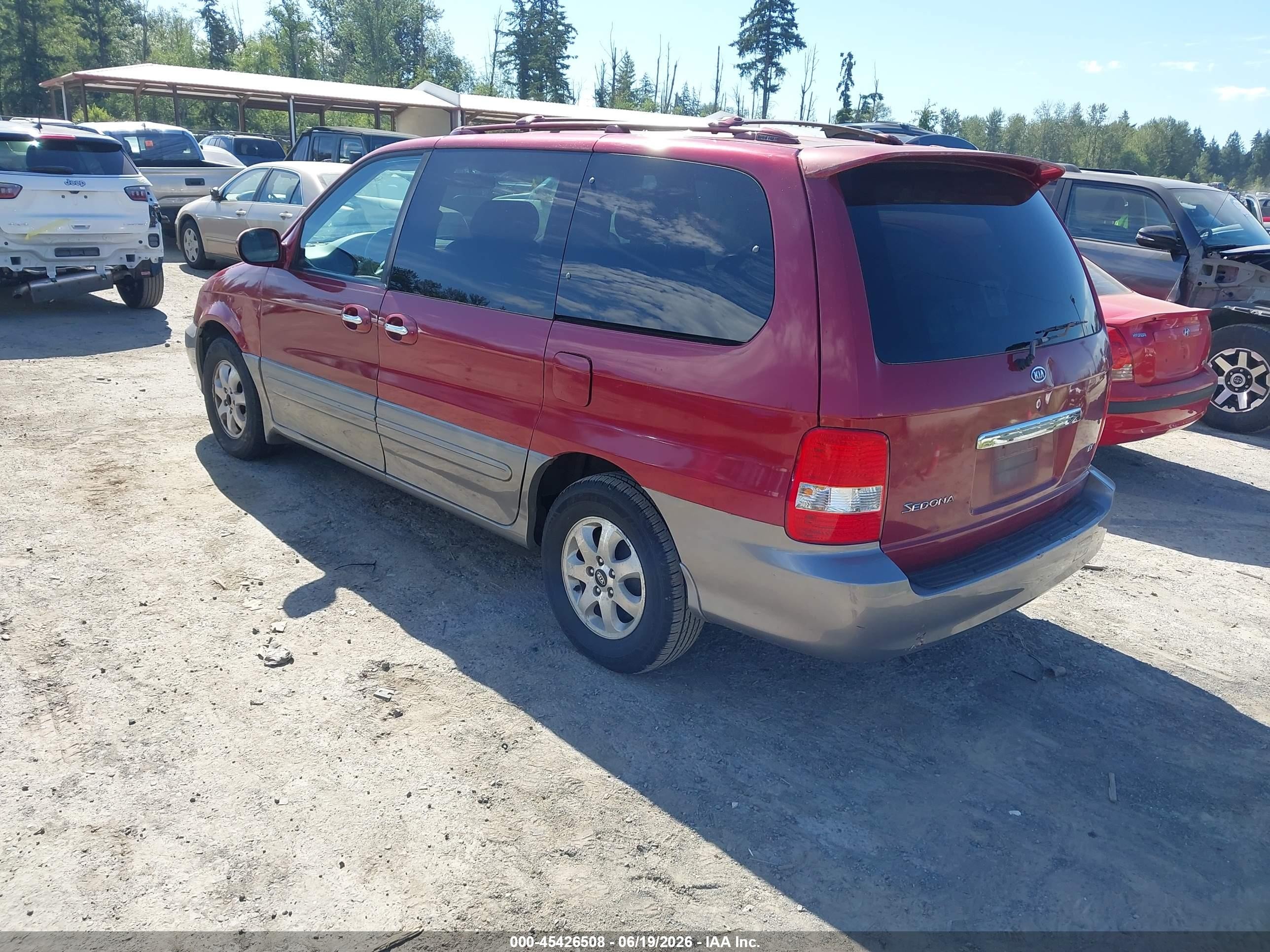 2005 Kia Sedona Ex/lx Red vin: KNDUP132456690520