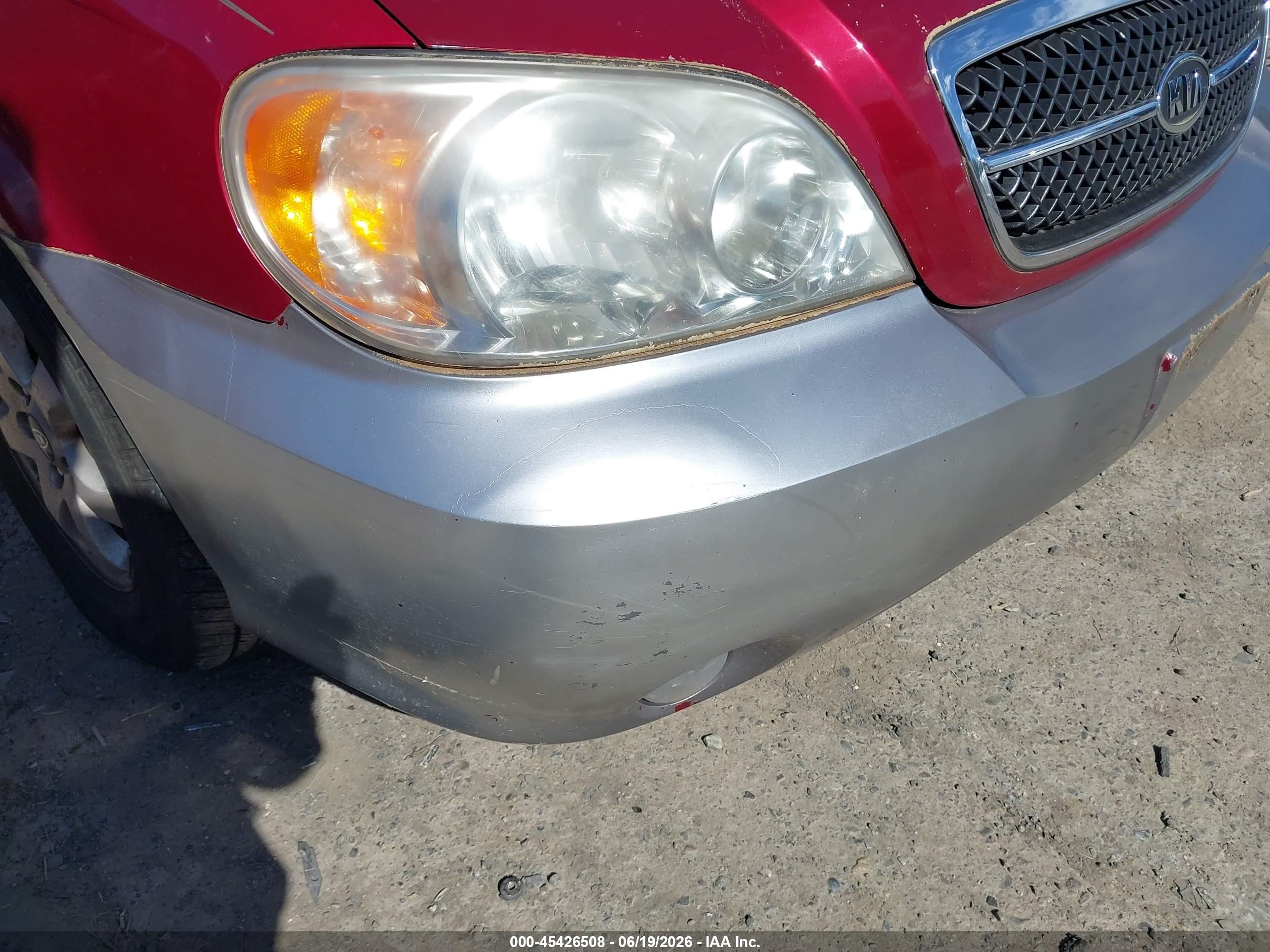 2005 Kia Sedona Ex/lx Red vin: KNDUP132456690520
