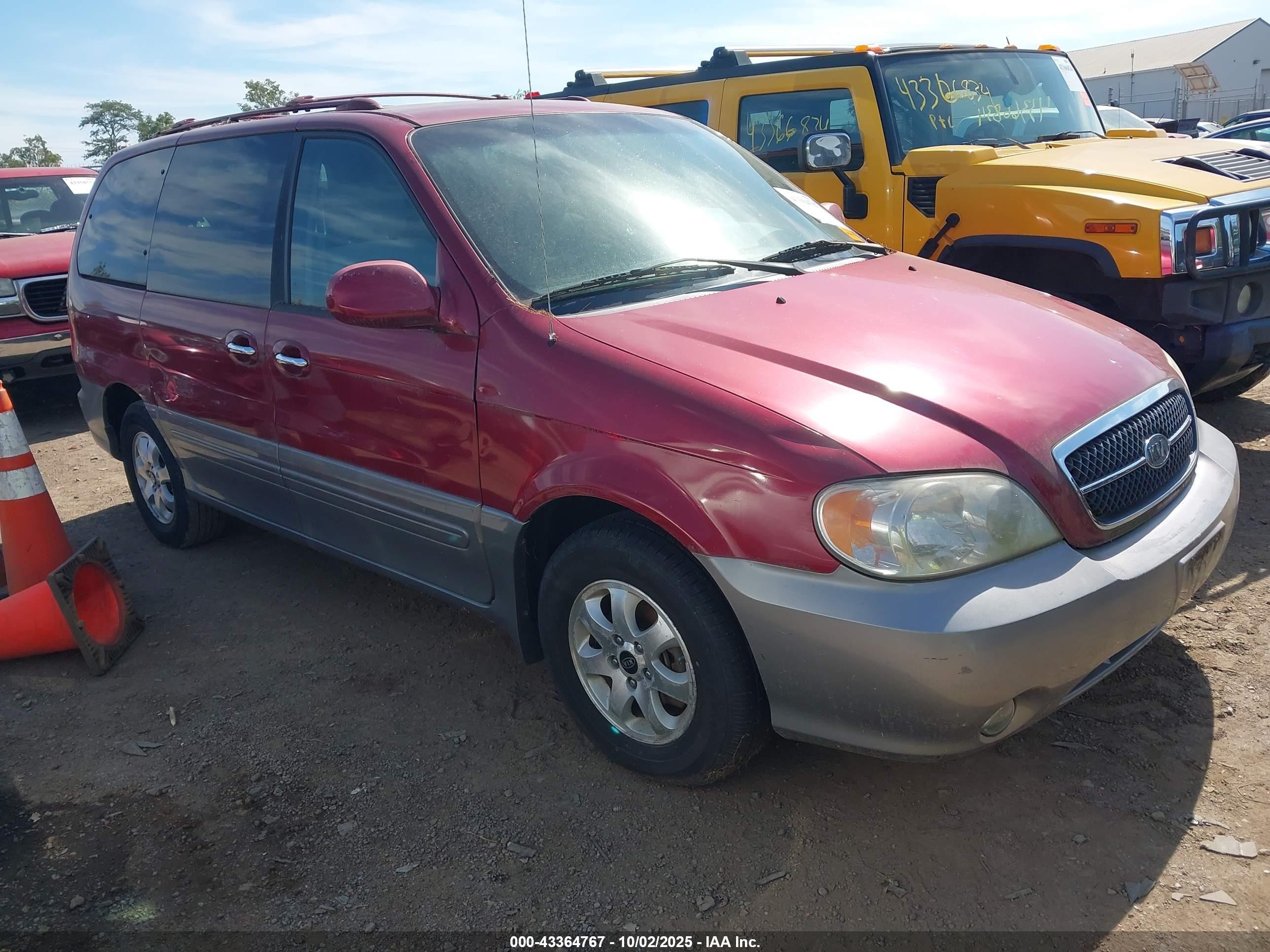 2005 Kia Sedona Ex/lx Red vin: KNDUP132656682628