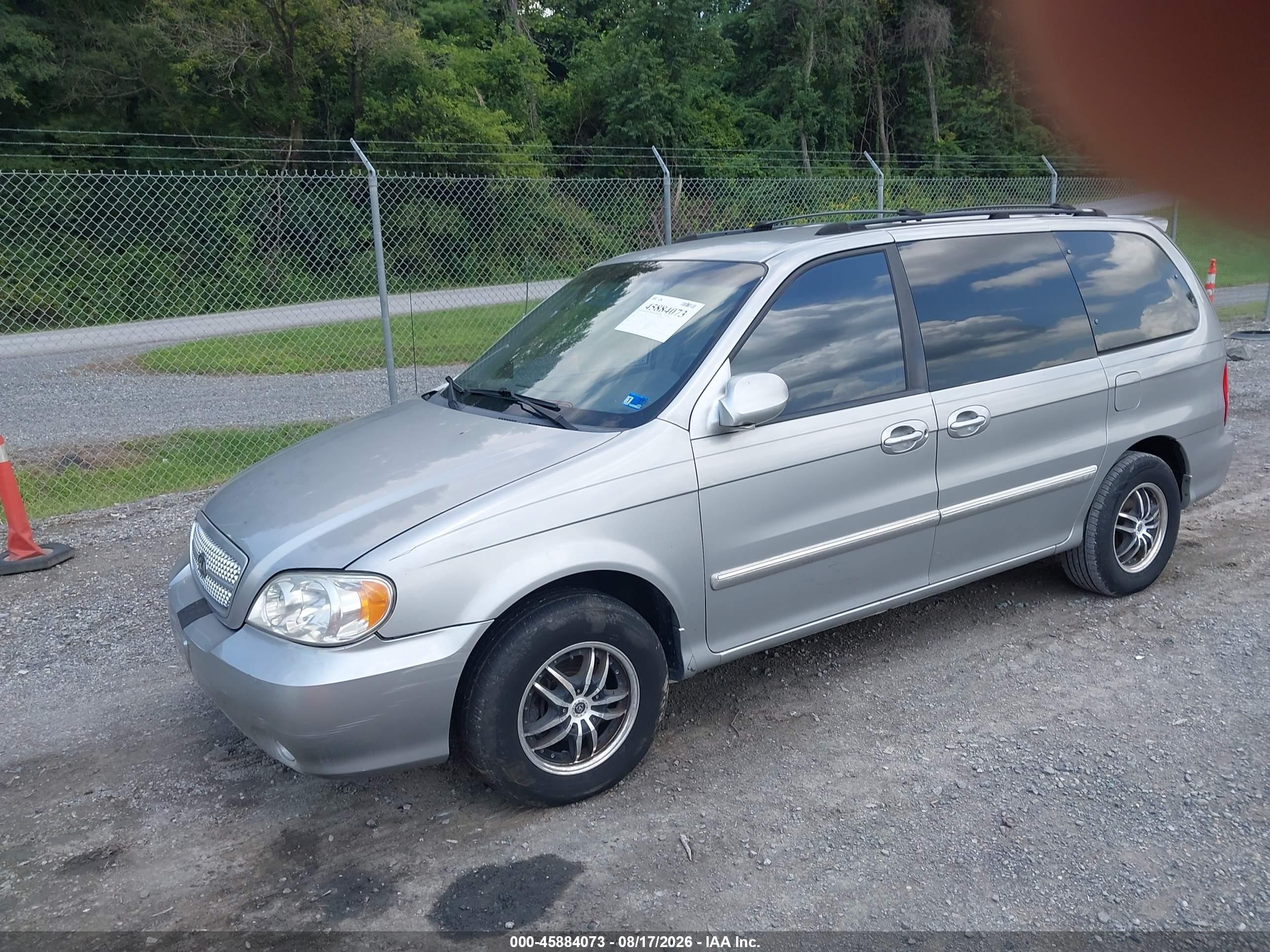 2005 Kia Sedona Ex/lx Silver vin: KNDUP132856726953