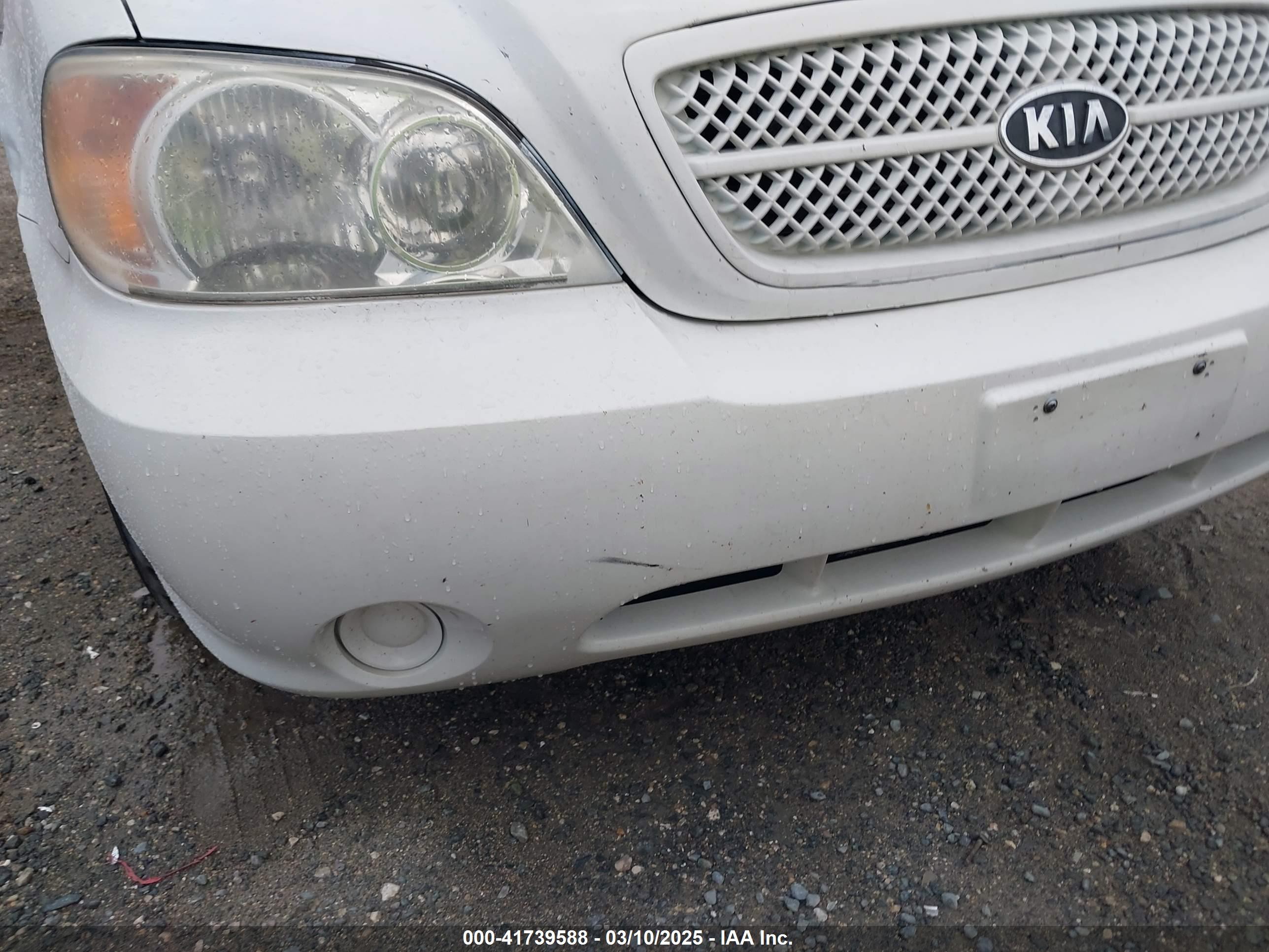 2005 Kia Sedona Ex/lx White vin: KNDUP132956679092