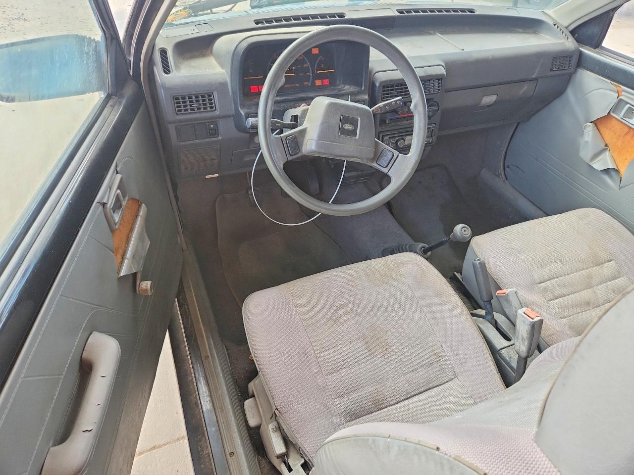 1988 Ford Festiva L Black vin: KNJBT06K8J6197083