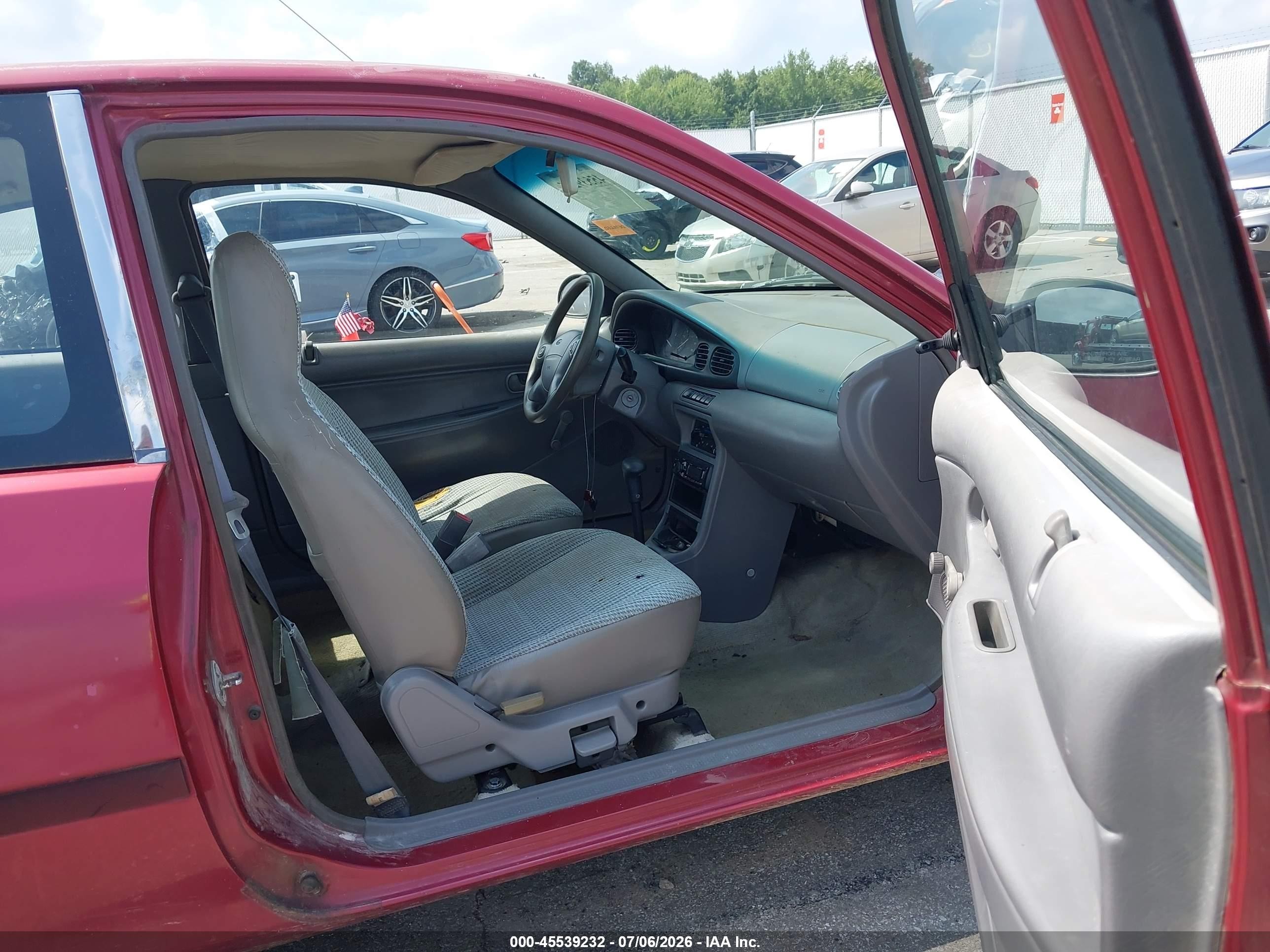 1997 Ford Aspire   Красный vin: KNJLT05H0V6207458