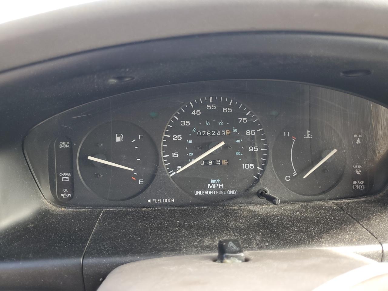 1994 Ford Aspire  White vin: KNJLT06H0R6135293