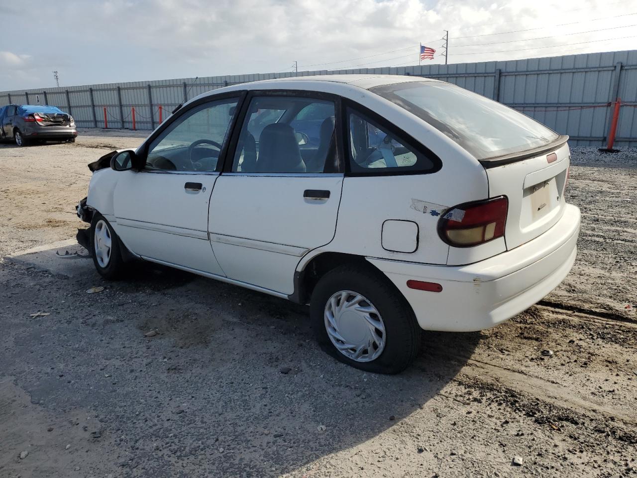 1994 Ford Aspire  White vin: KNJLT06H0R6135293