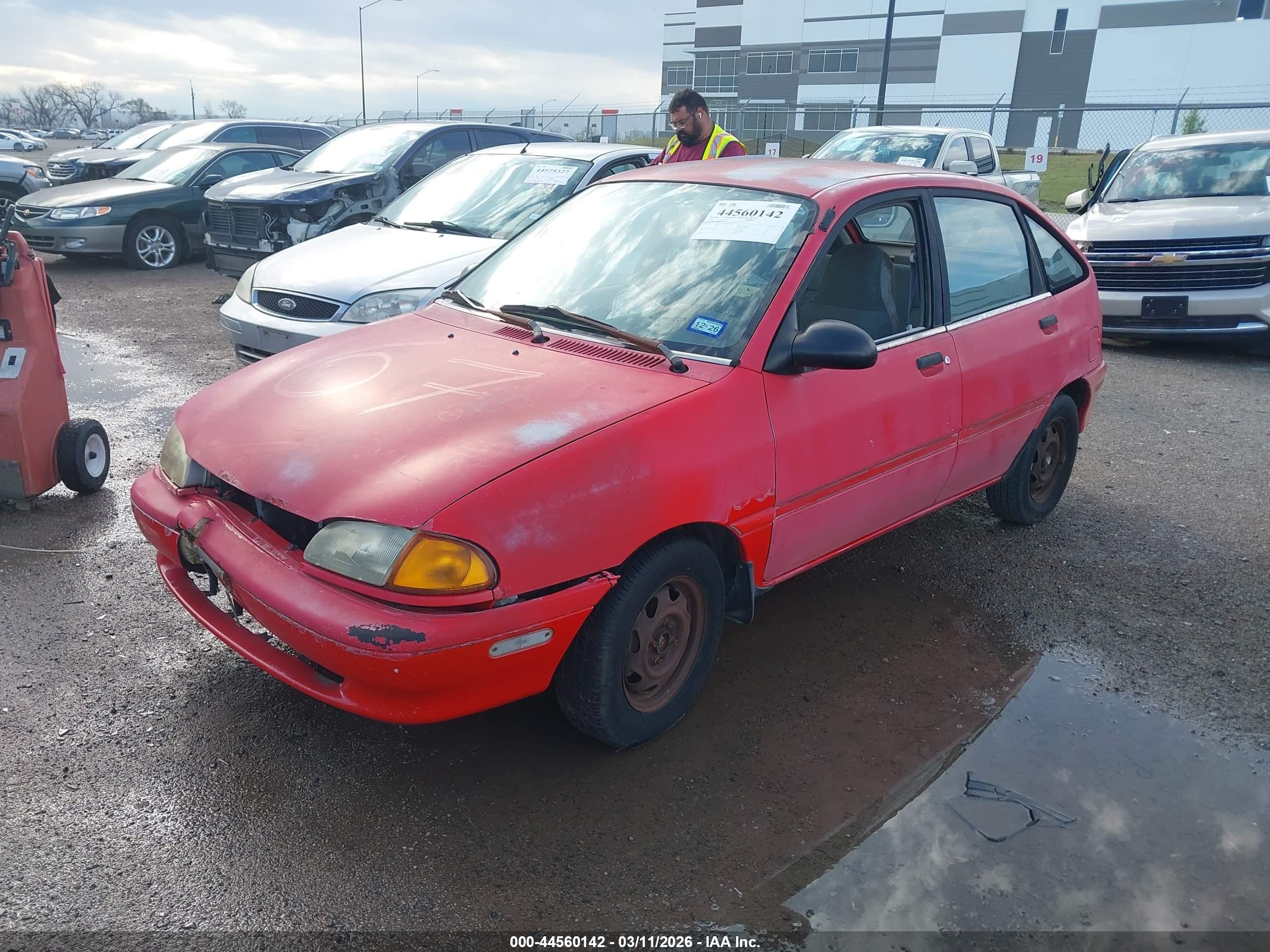1995 Ford Aspire   Red vin: KNJLT06H5S6133870