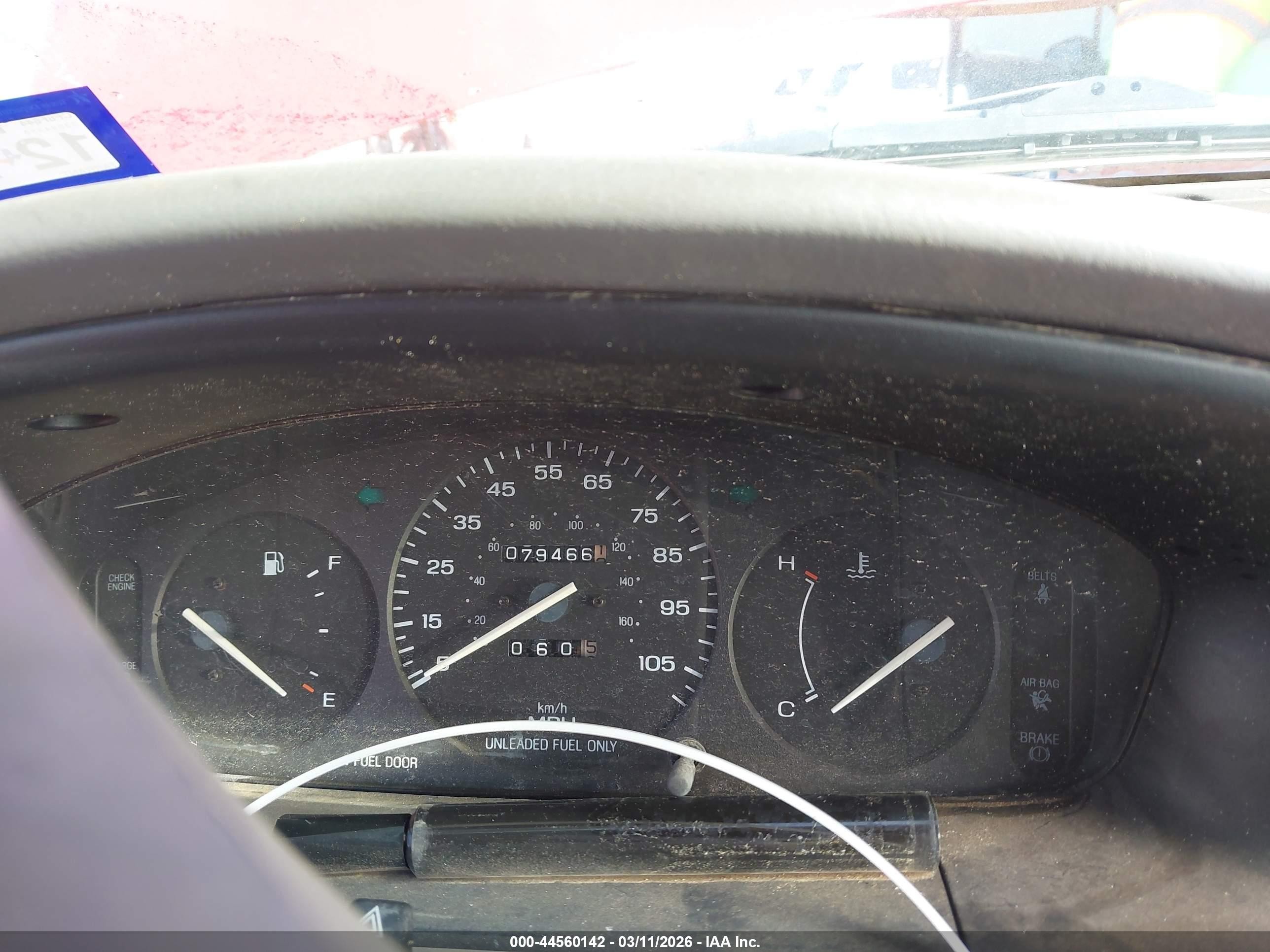 1995 Ford Aspire   Red vin: KNJLT06H5S6133870