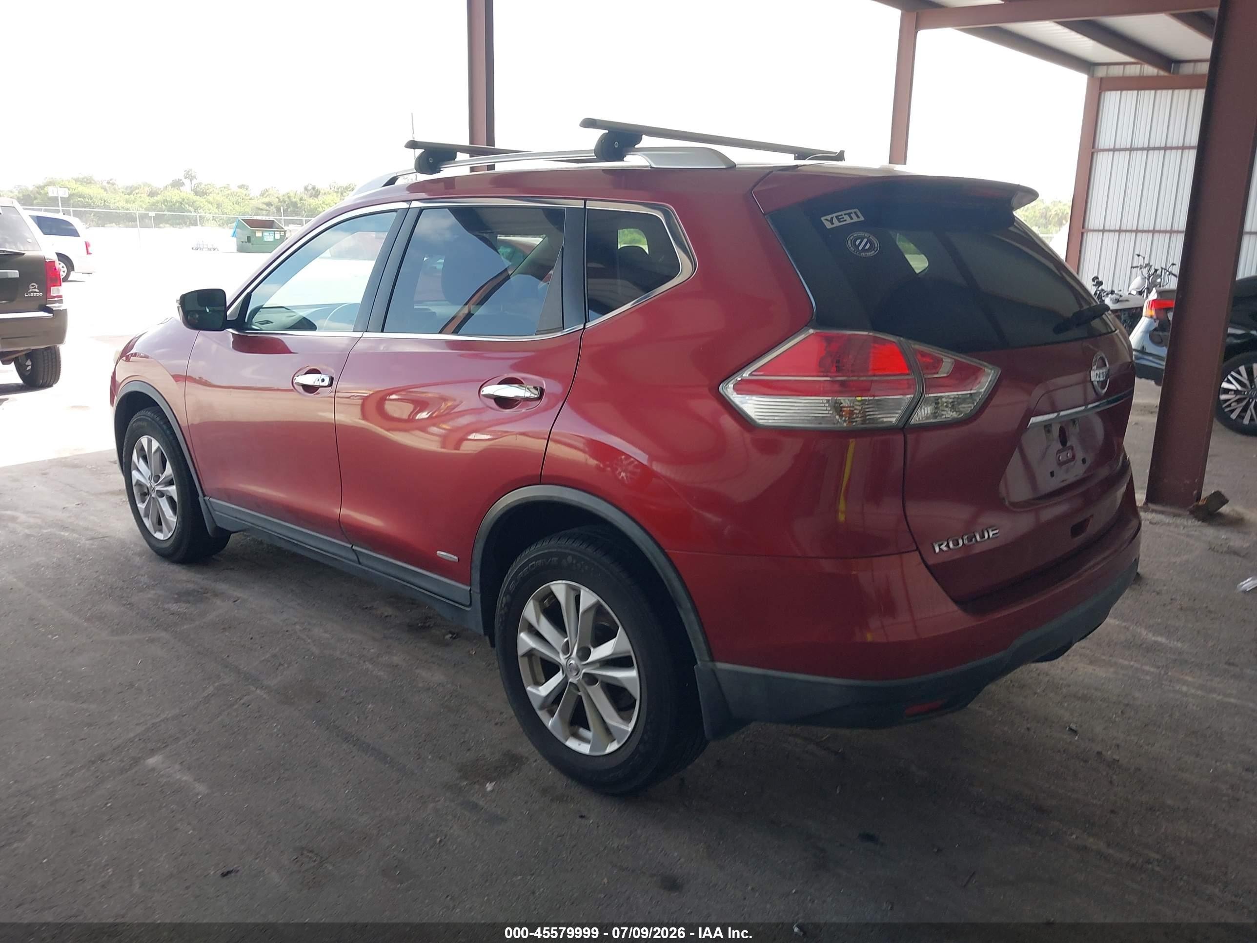 2015 Nissan Rogue Sv Красный vin: KNMAT2MT0FP501448