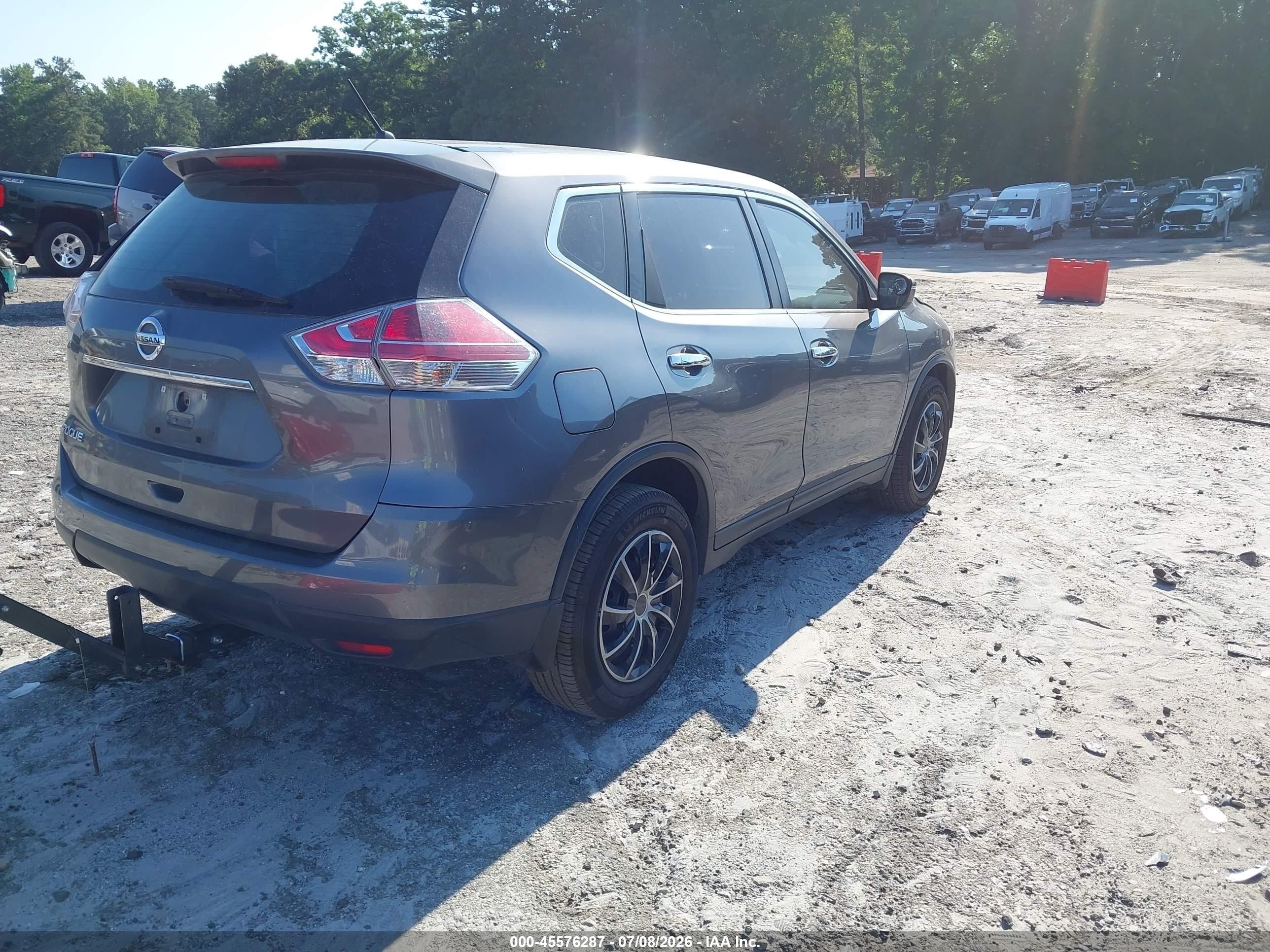 2015 Nissan Rogue S Gray vin: KNMAT2MT0FP505290