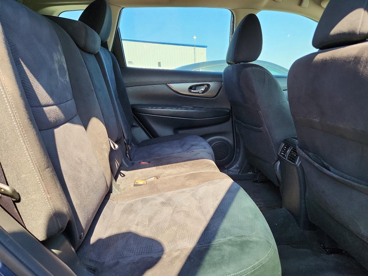 2015 Nissan Rogue S Blue vin: KNMAT2MT0FP515656