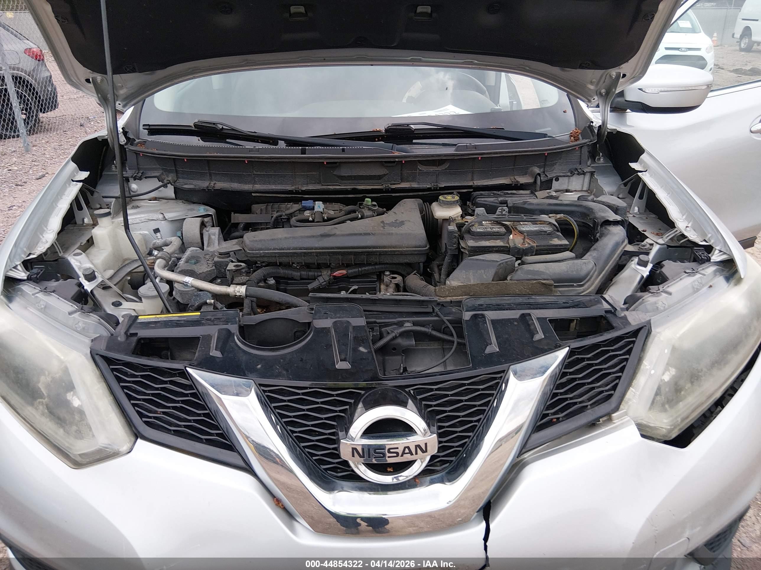 2015 Nissan Rogue Sv Silver vin: KNMAT2MT0FP541612