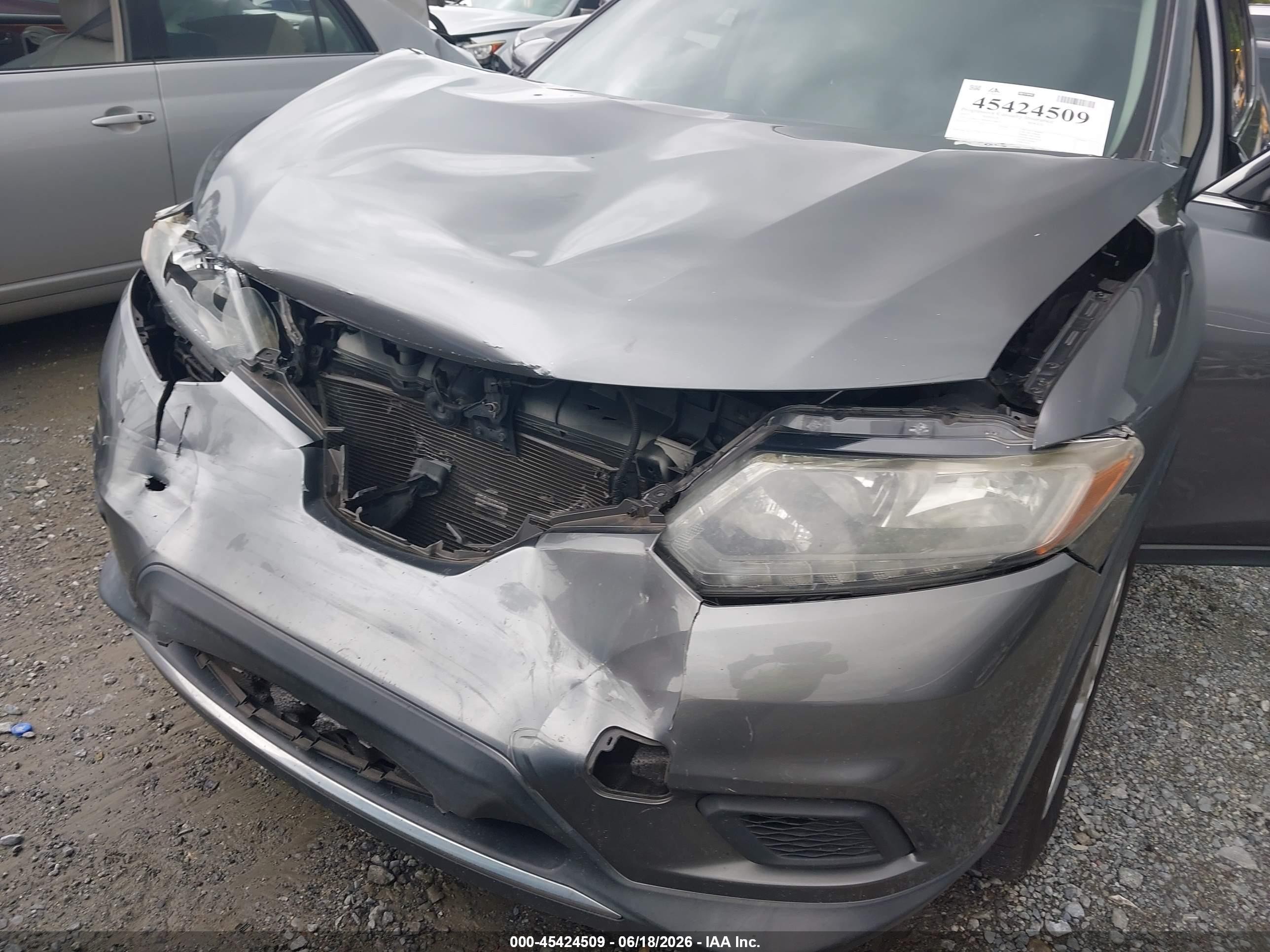 2015 Nissan Rogue S Gray vin: KNMAT2MT0FP558071