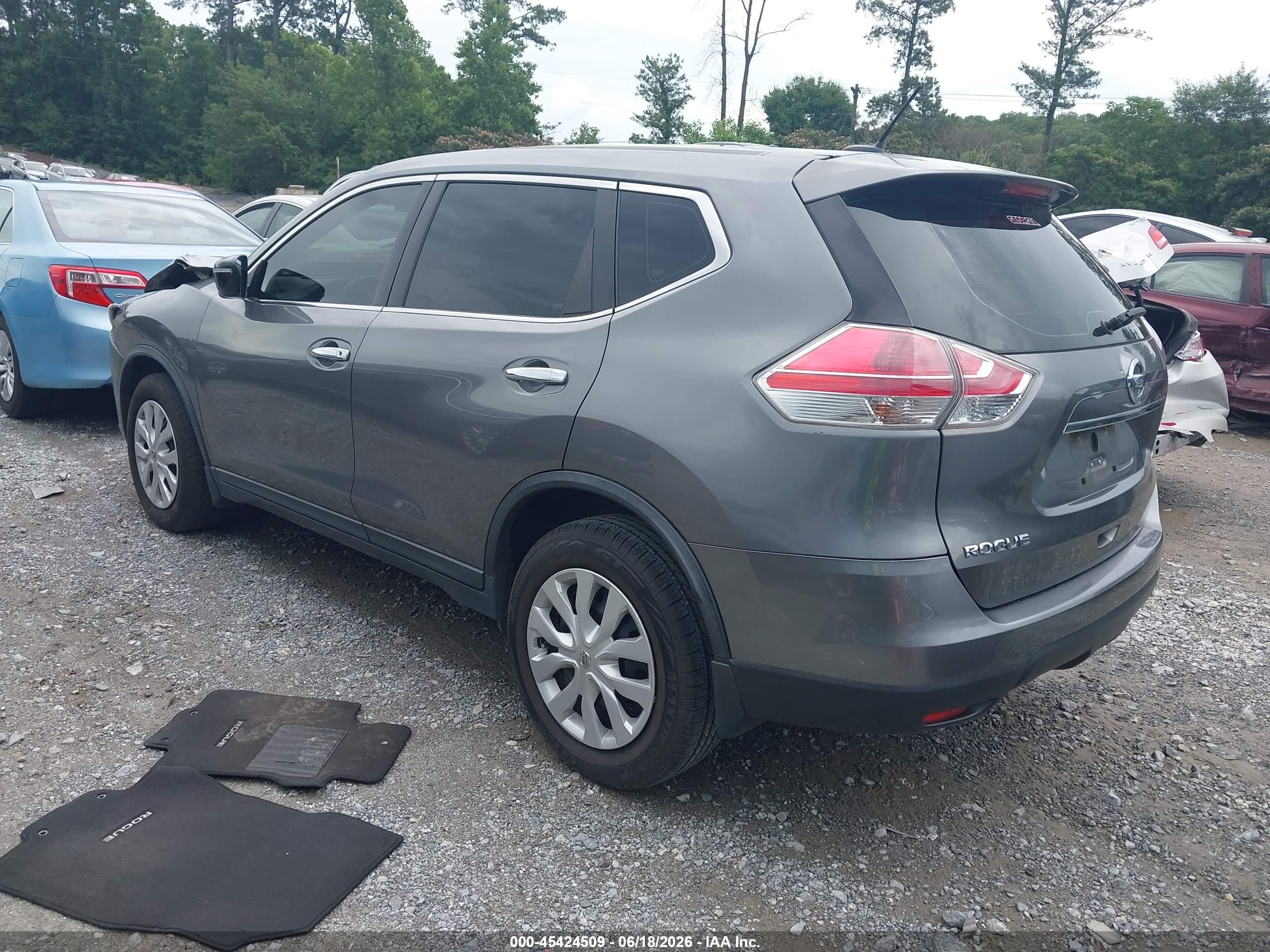 2015 Nissan Rogue S Gray vin: KNMAT2MT0FP558071