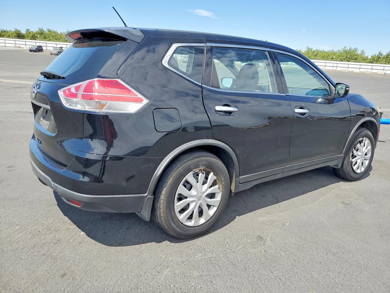 2015 Nissan Rogue S Black vin: KNMAT2MT0FP559298
