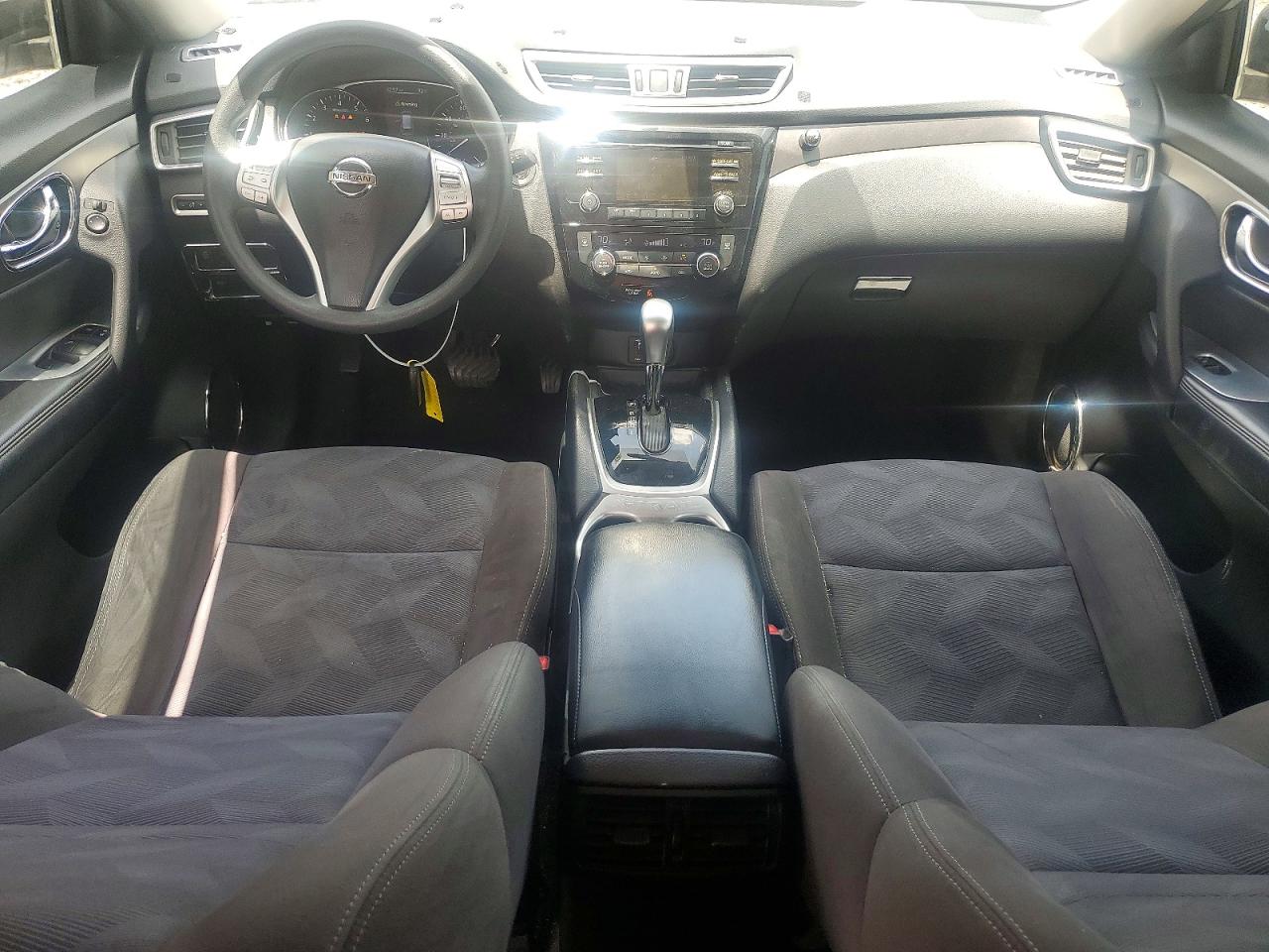 2015 Nissan Rogue Sv Silver vin: KNMAT2MT0FP575503