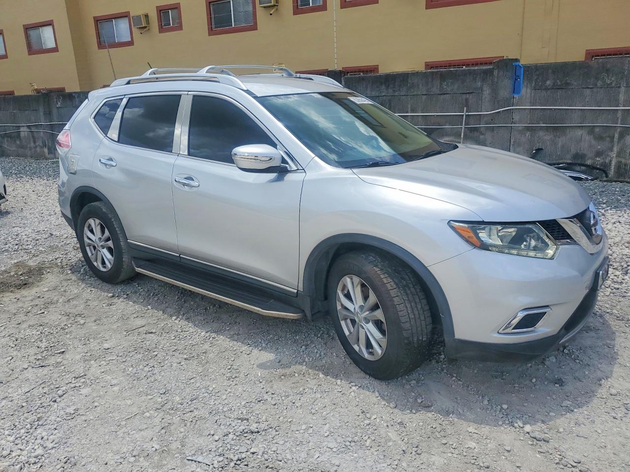 2015 Nissan Rogue Sv Silver vin: KNMAT2MT0FP575503