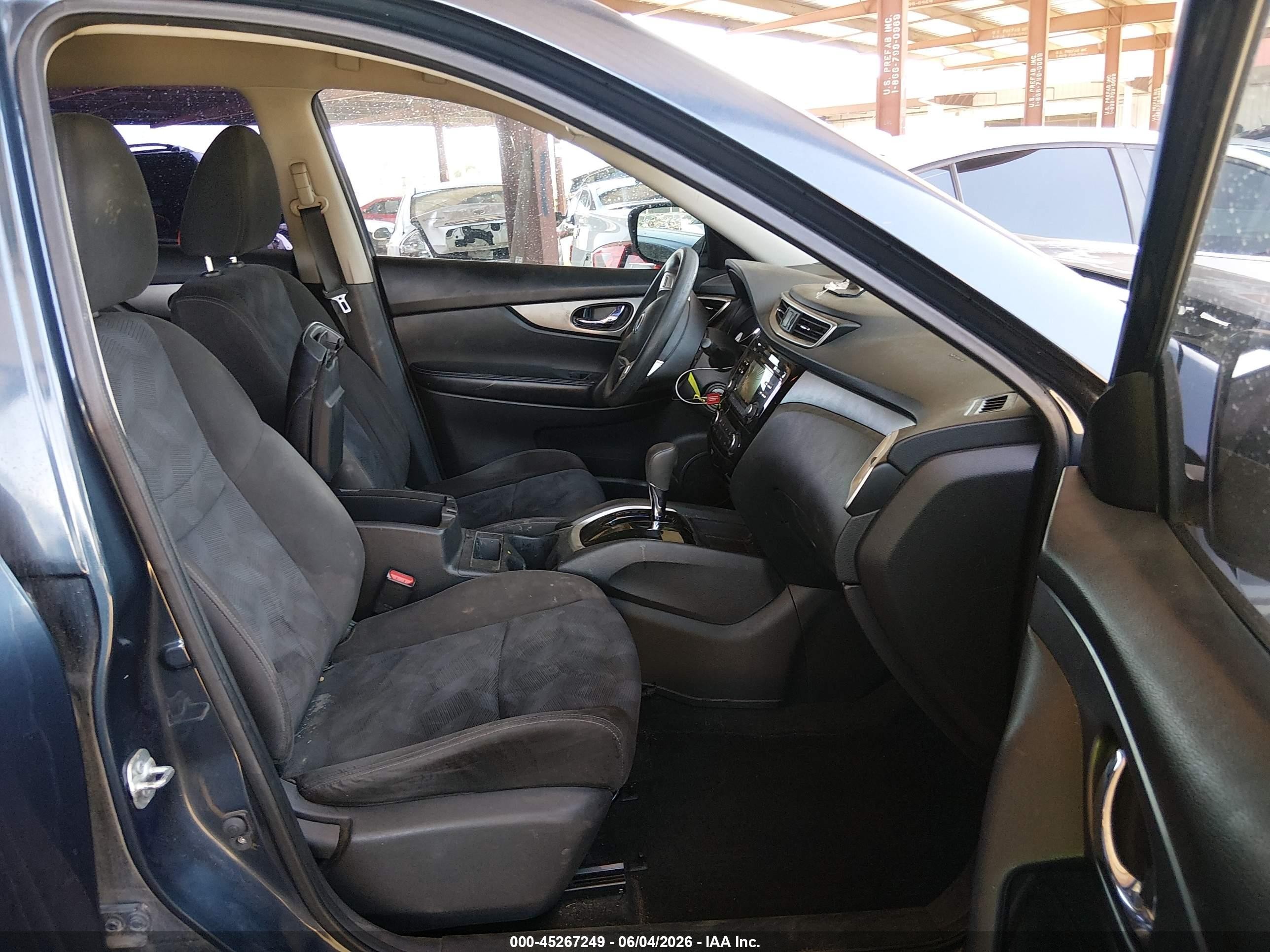 2015 Nissan Rogue S Blue vin: KNMAT2MT0FP578806