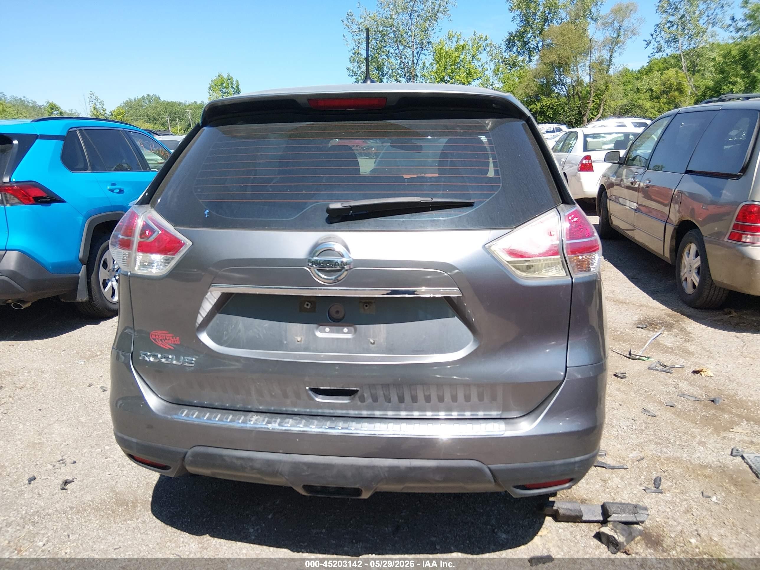 2015 Nissan Rogue S Gray vin: KNMAT2MT0FP590891