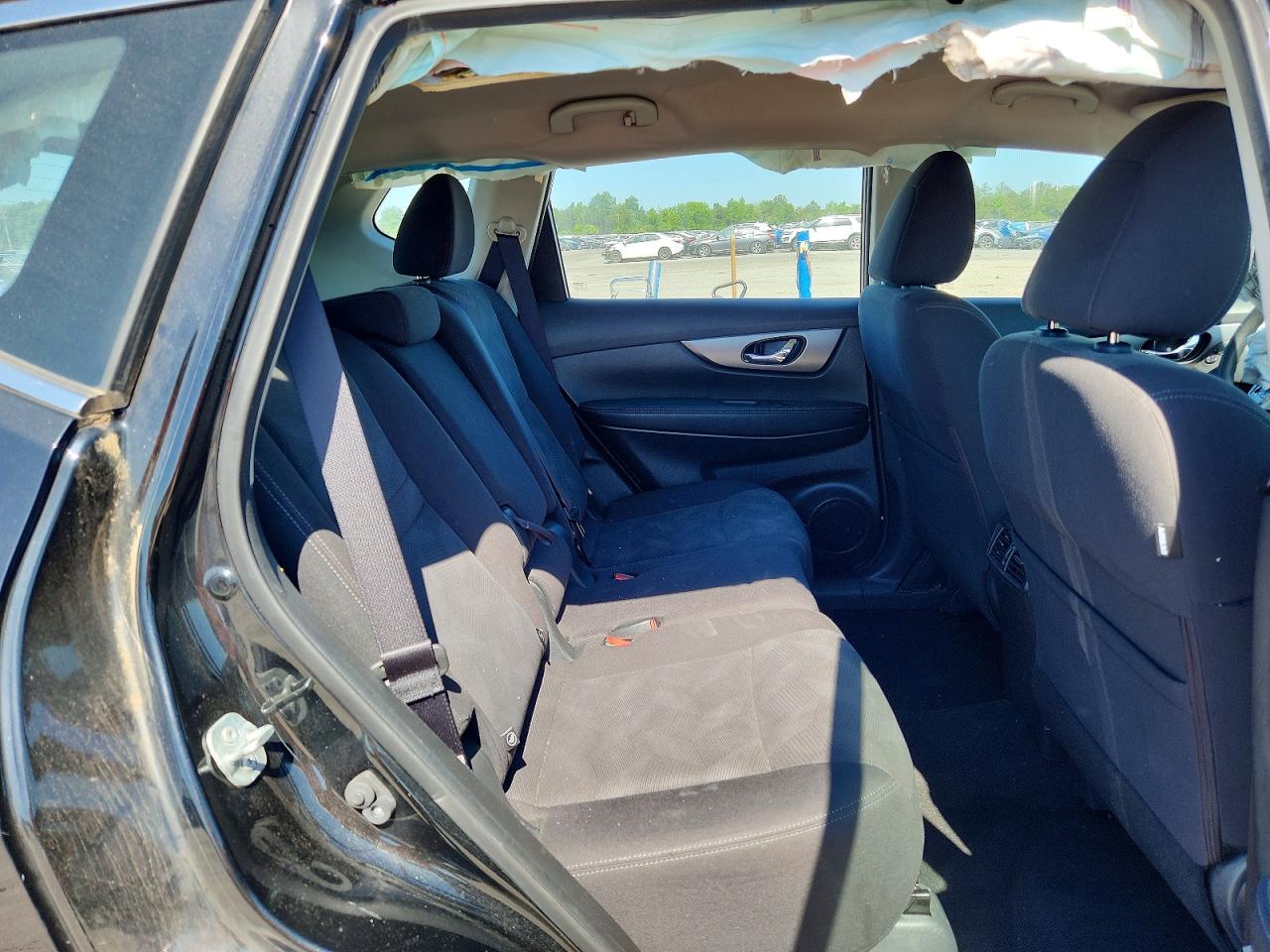 2016 Nissan Rogue S Черный vin: KNMAT2MT0GP621624