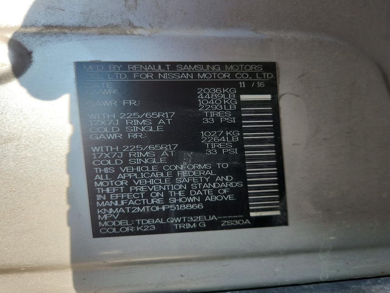 2017 Nissan Rogue Sv Silver vin: KNMAT2MT0HP518866