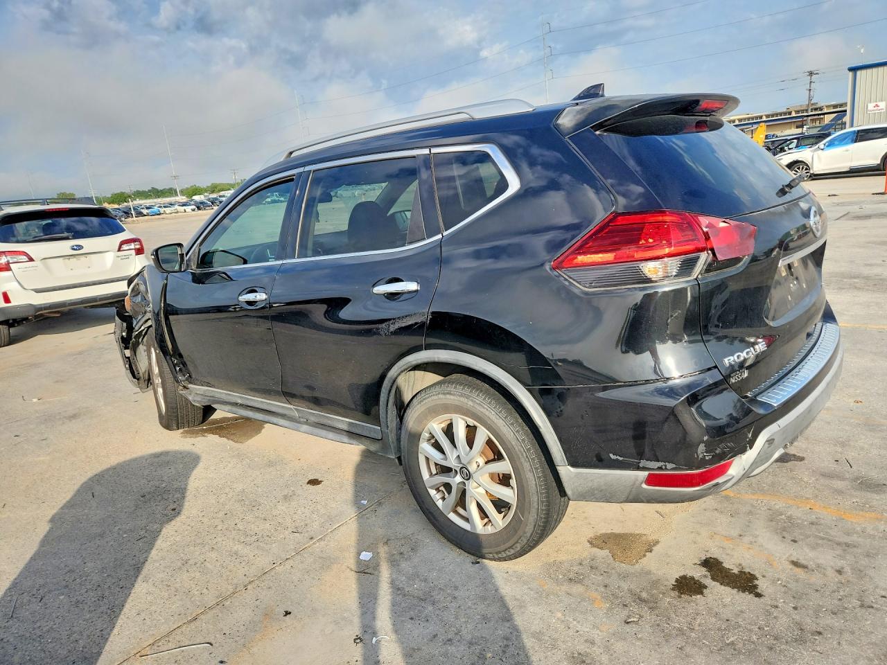 2017 Nissan Rogue Sv Black vin: KNMAT2MT0HP559353