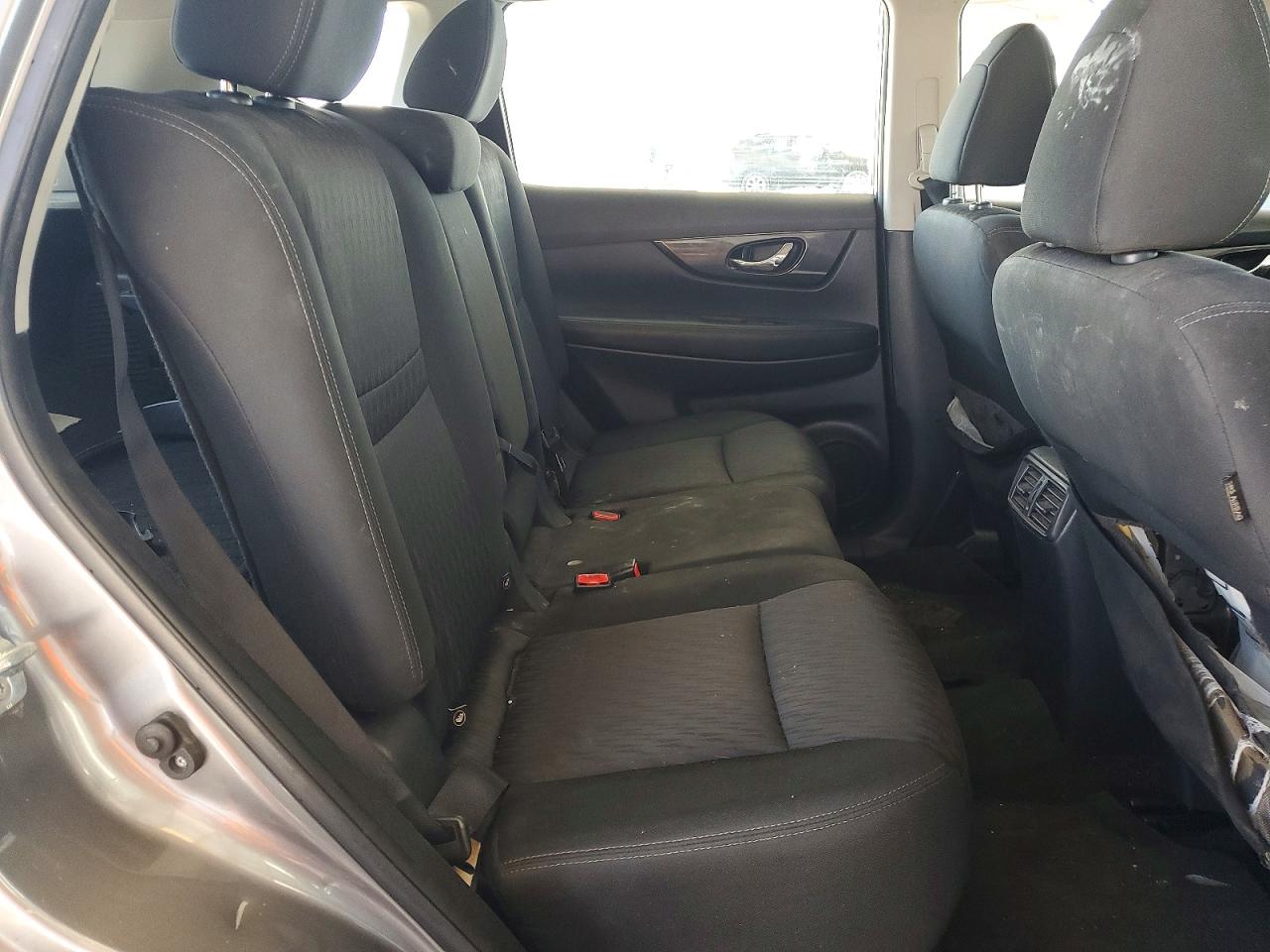 2018 Nissan Rogue S Серый vin: KNMAT2MT0JP609156