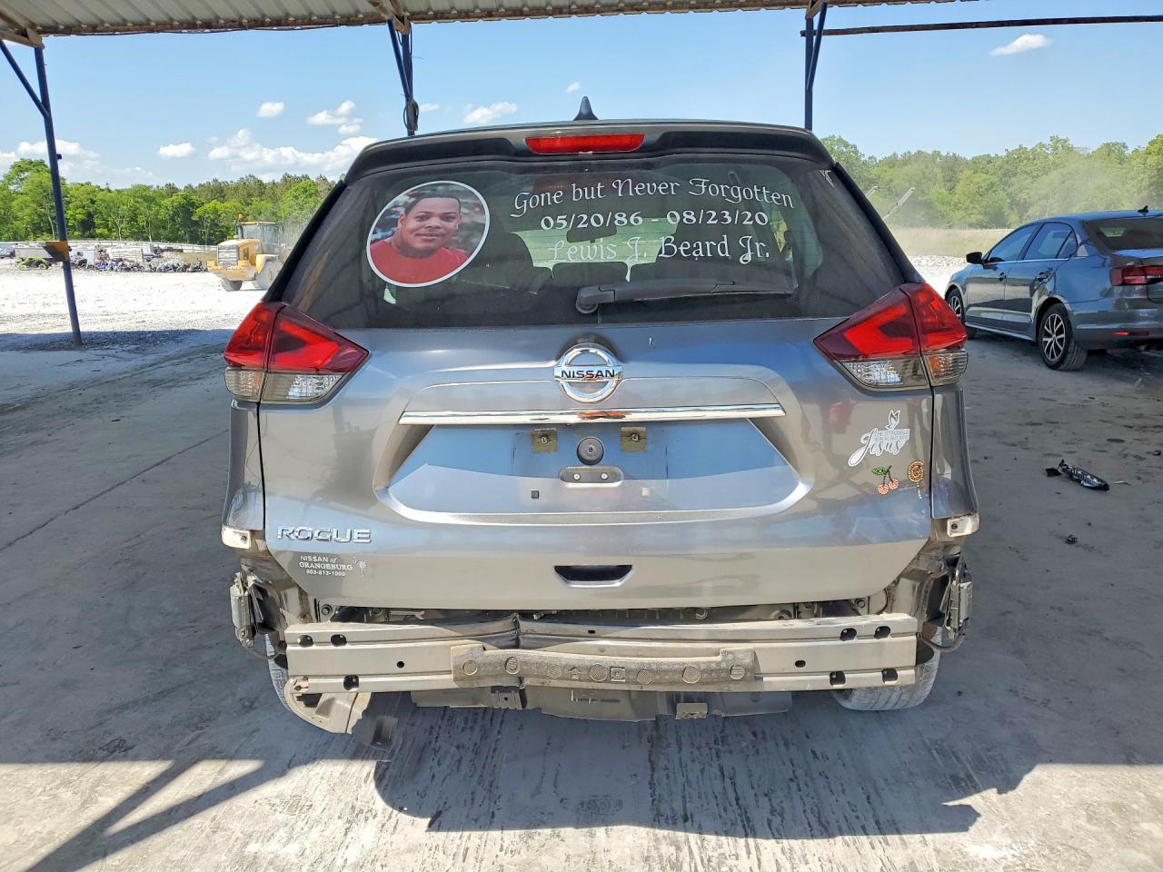 2018 Nissan Rogue S Серый vin: KNMAT2MT0JP609156