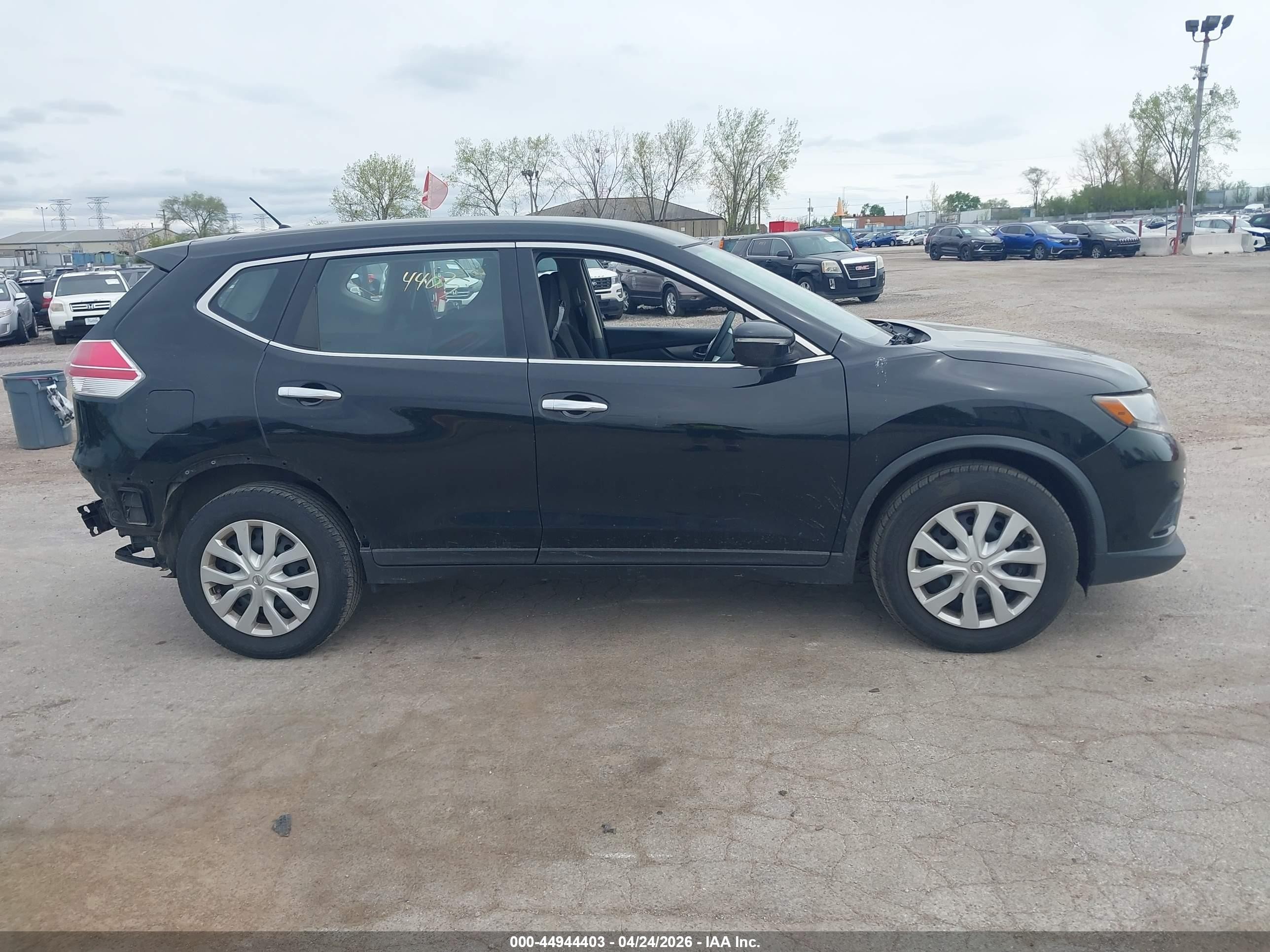 2015 Nissan Rogue S Black vin: KNMAT2MT1FP500244