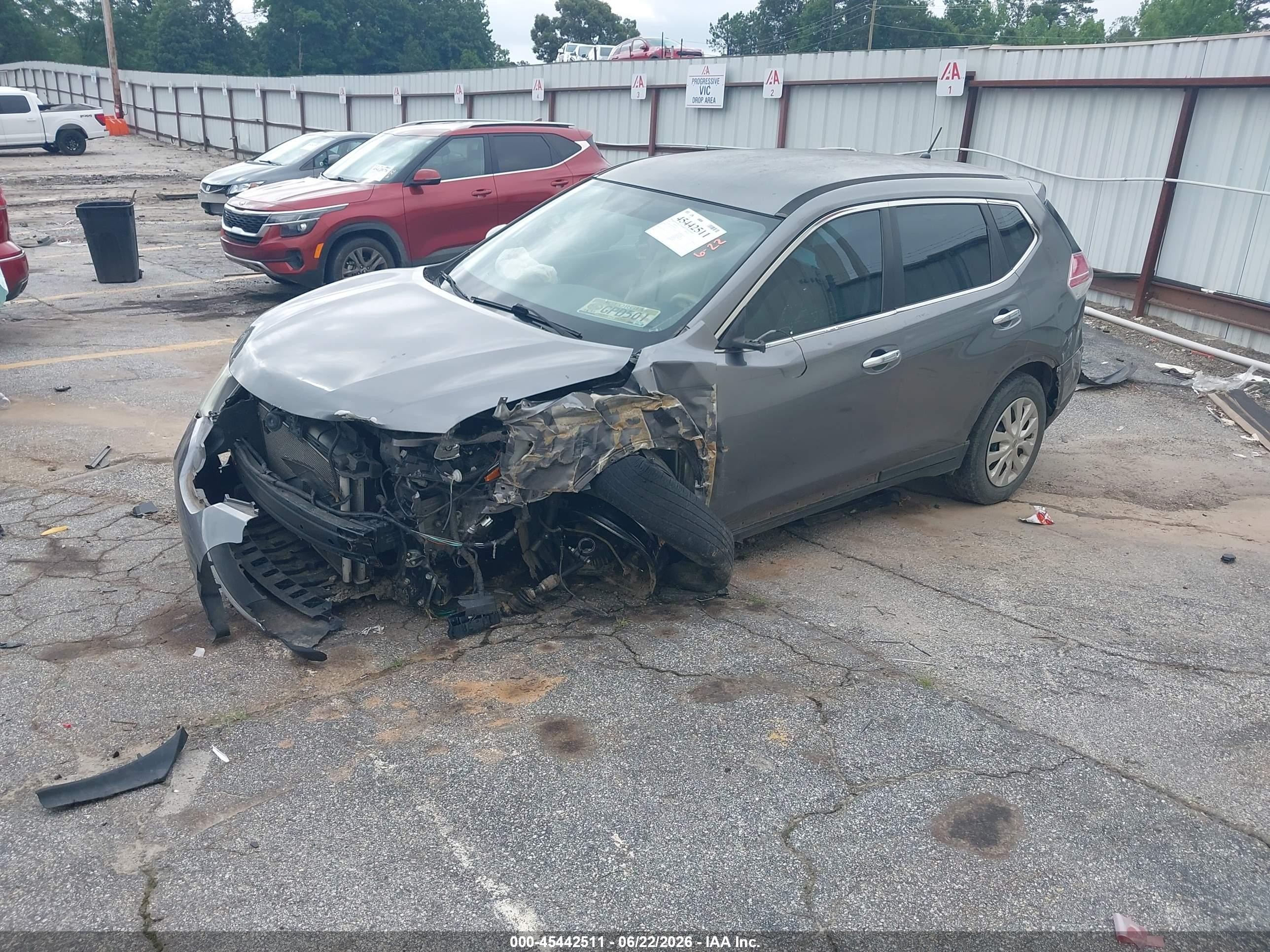 2015 Nissan Rogue S Gray vin: KNMAT2MT1FP514791