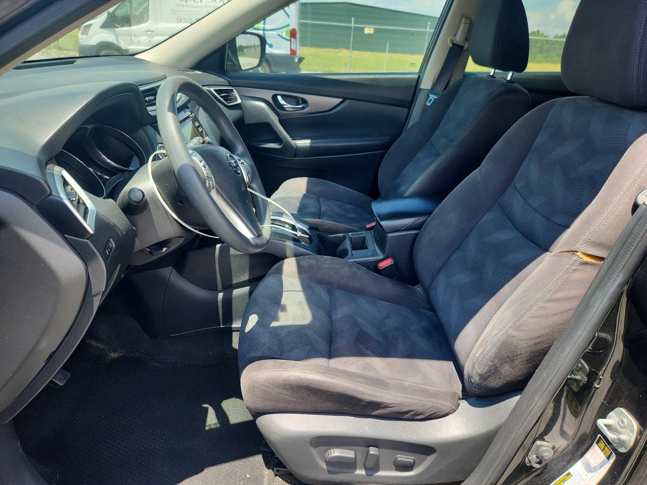 2015 Nissan Rogue Sv Черный vin: KNMAT2MT1FP537679