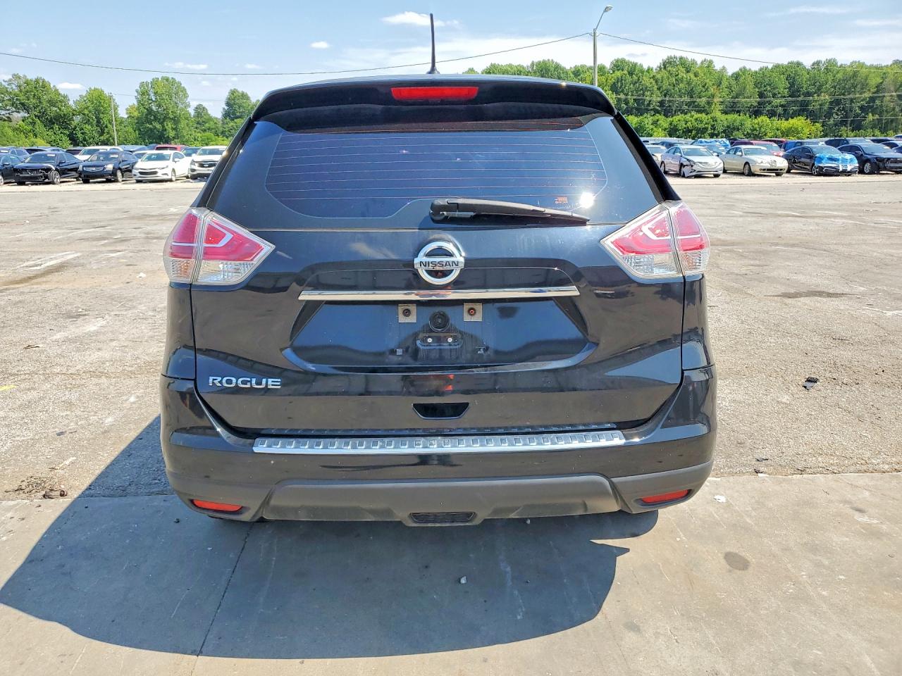 2015 Nissan Rogue S Черный vin: KNMAT2MT1FP539447