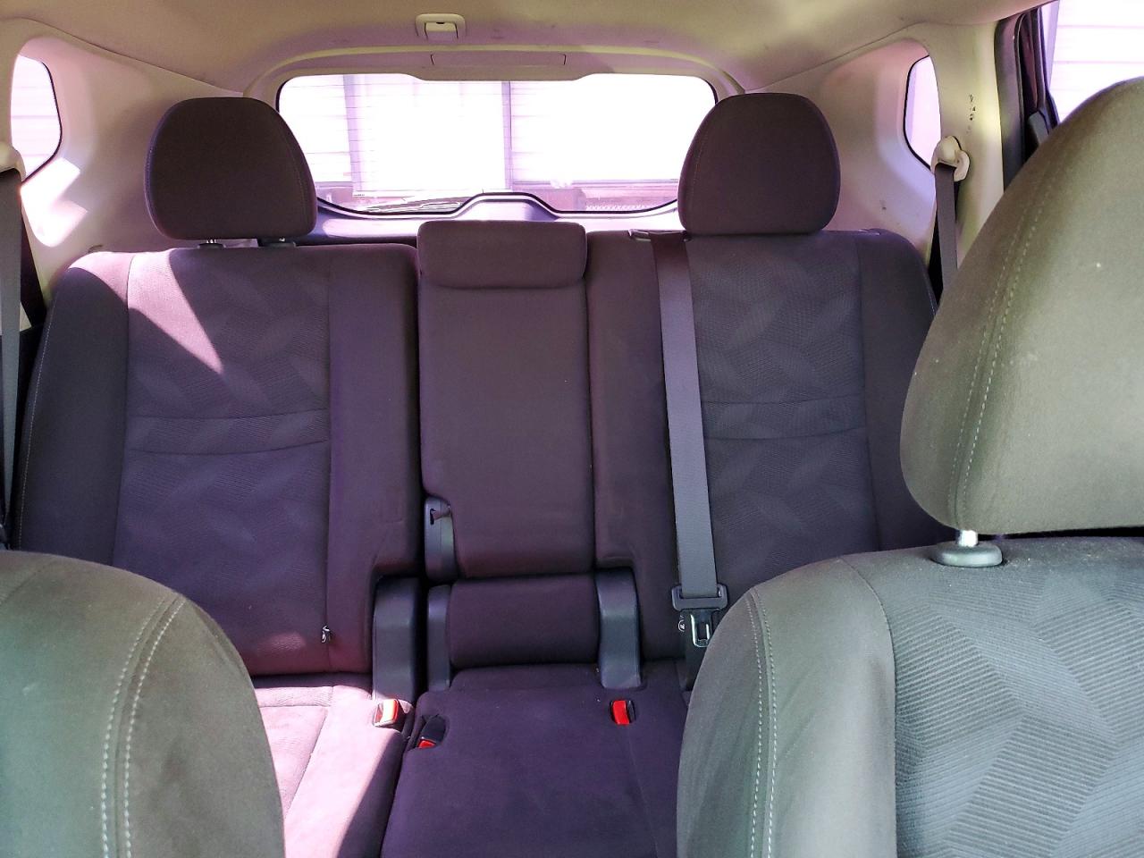 2015 Nissan Rogue S Черный vin: KNMAT2MT1FP539447