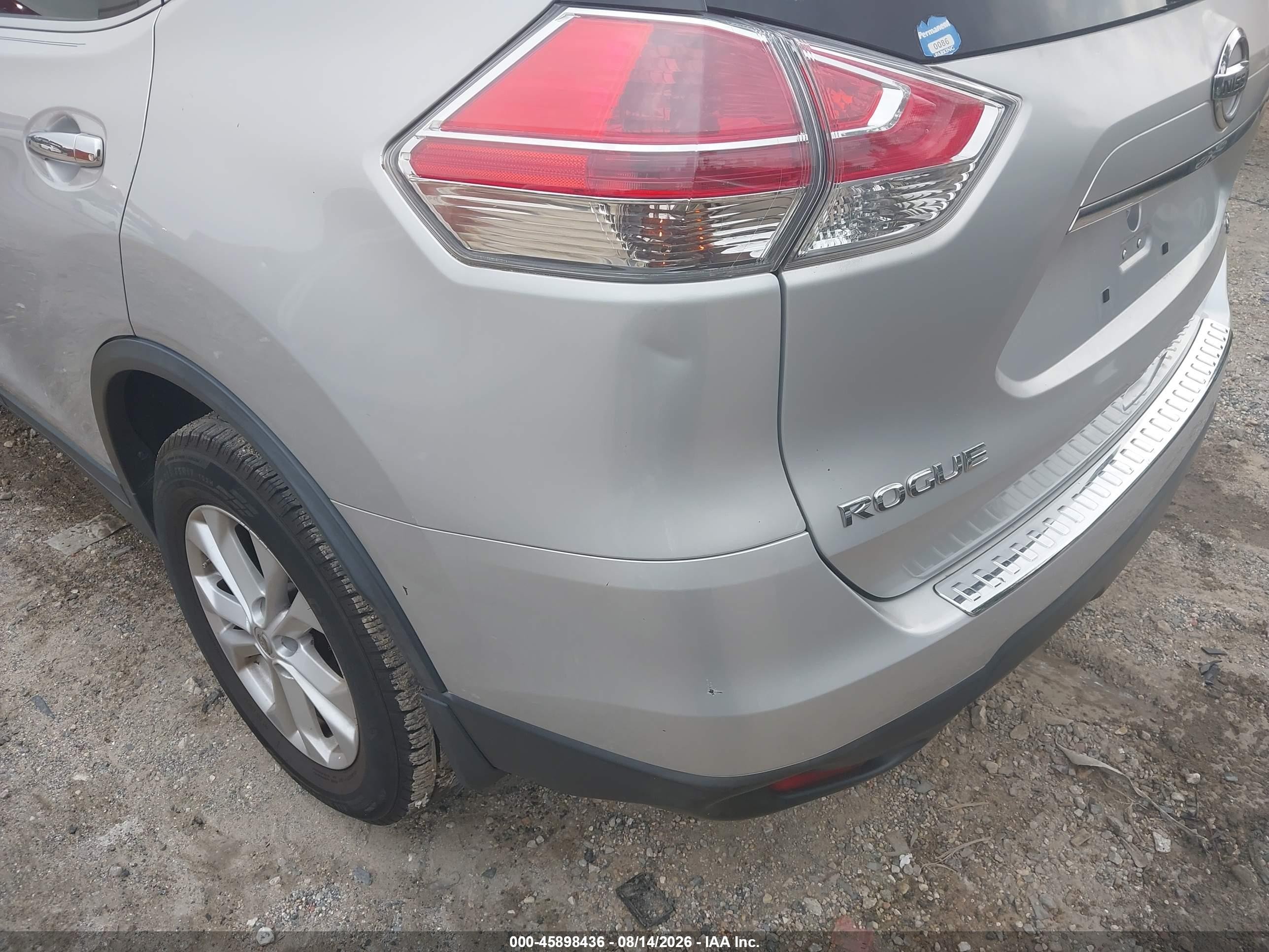 2015 Nissan Rogue Sv Silver vin: KNMAT2MT1FP546527