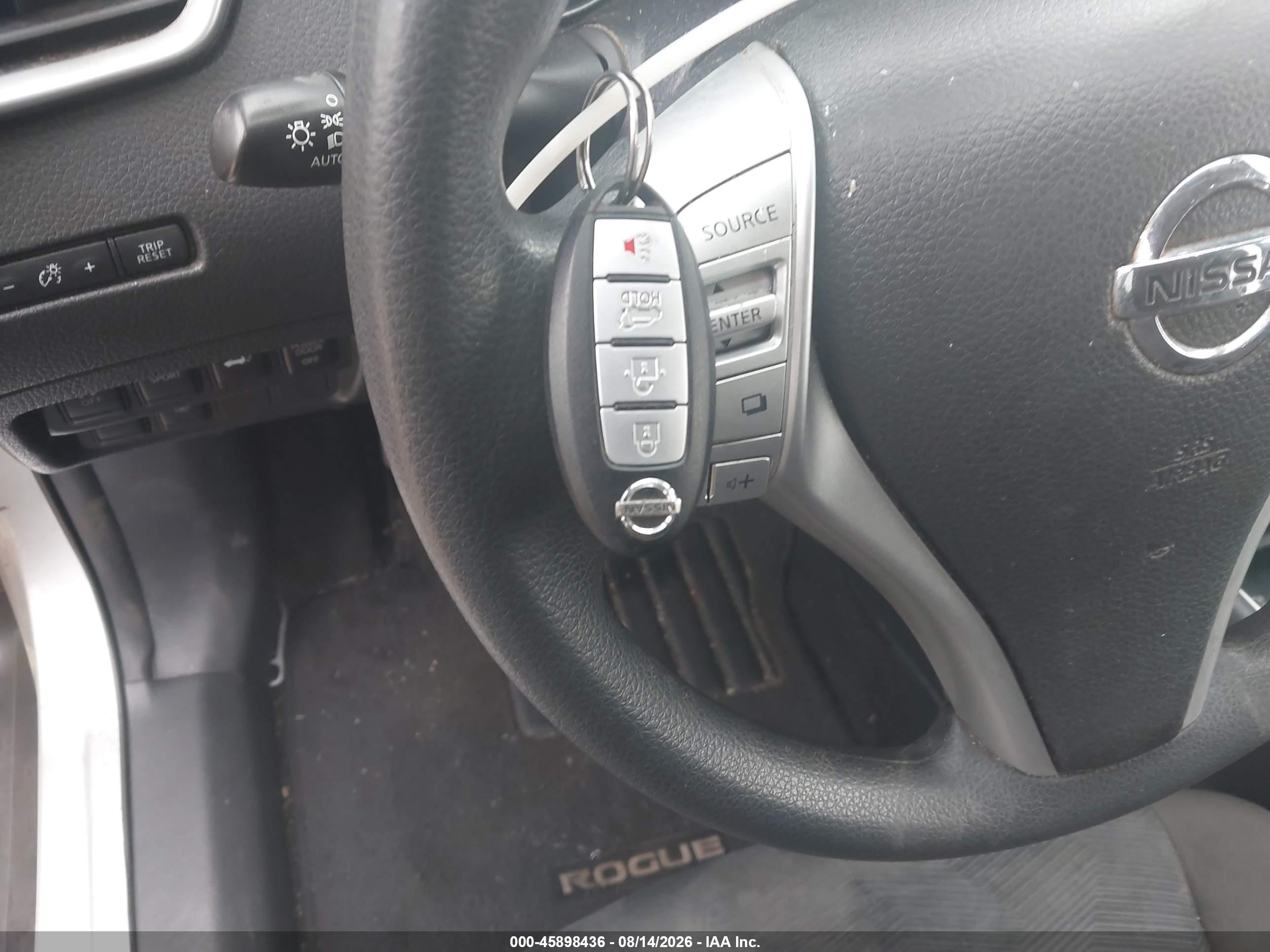 2015 Nissan Rogue Sv Silver vin: KNMAT2MT1FP546527
