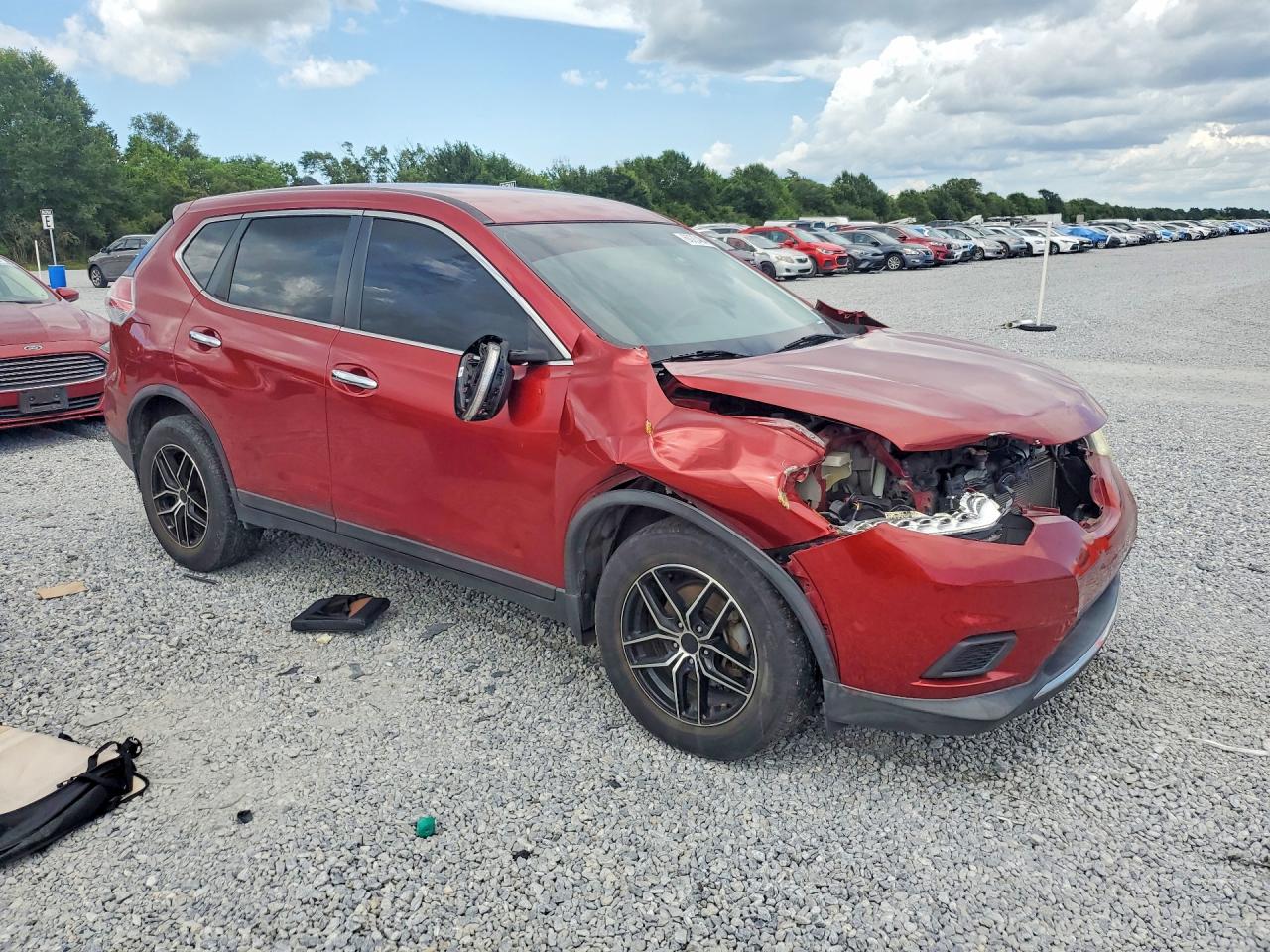 2015 Nissan Rogue S Burgundy vin: KNMAT2MT1FP556314
