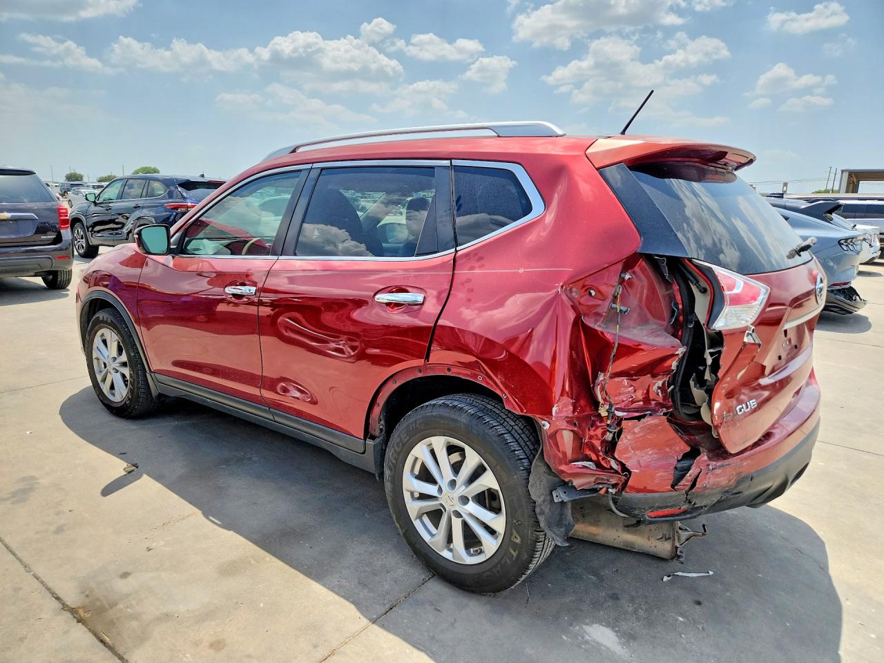 2015 Nissan Rogue Sv Red vin: KNMAT2MT1FP563649
