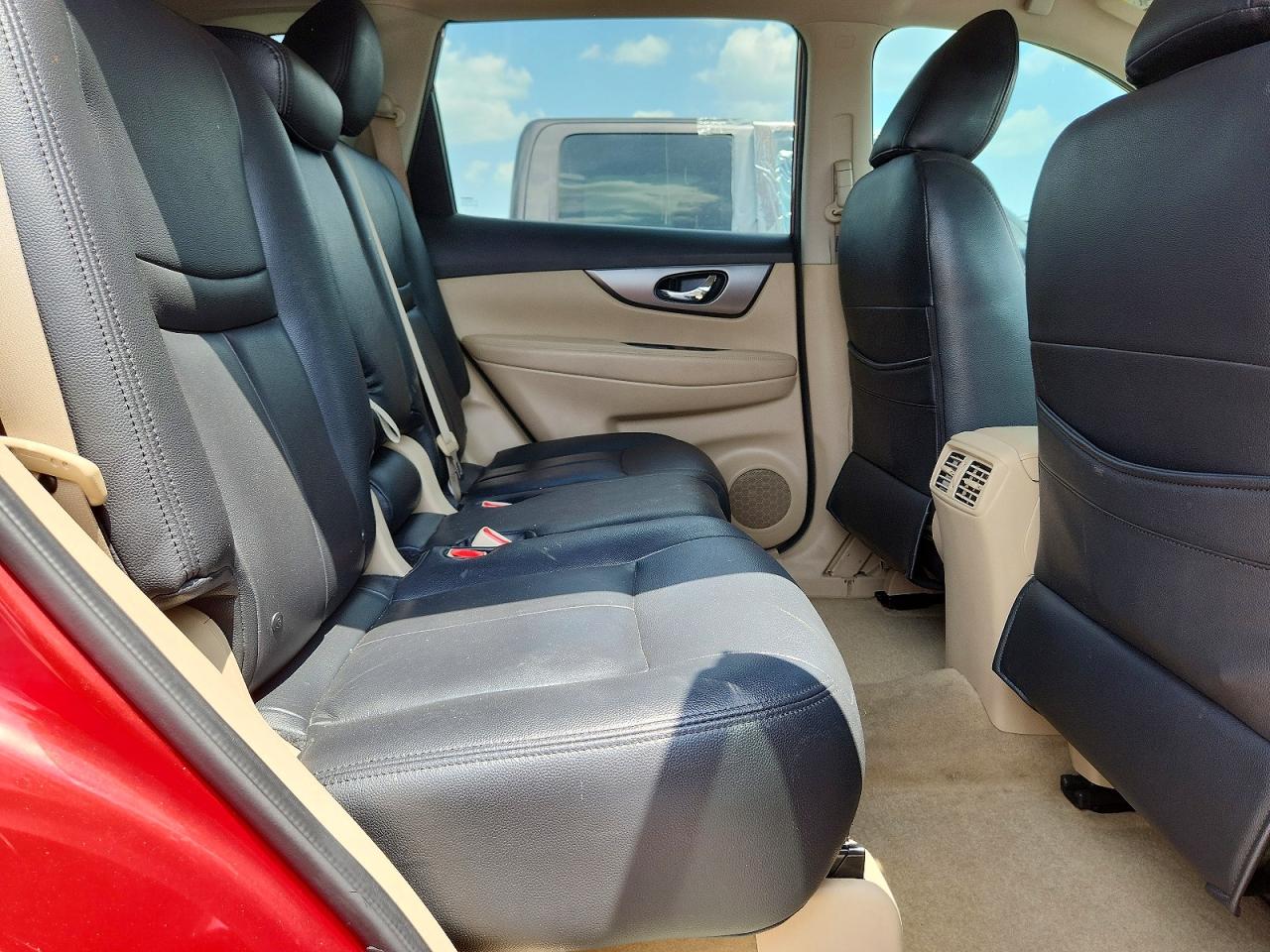 2015 Nissan Rogue Sv Red vin: KNMAT2MT1FP563649