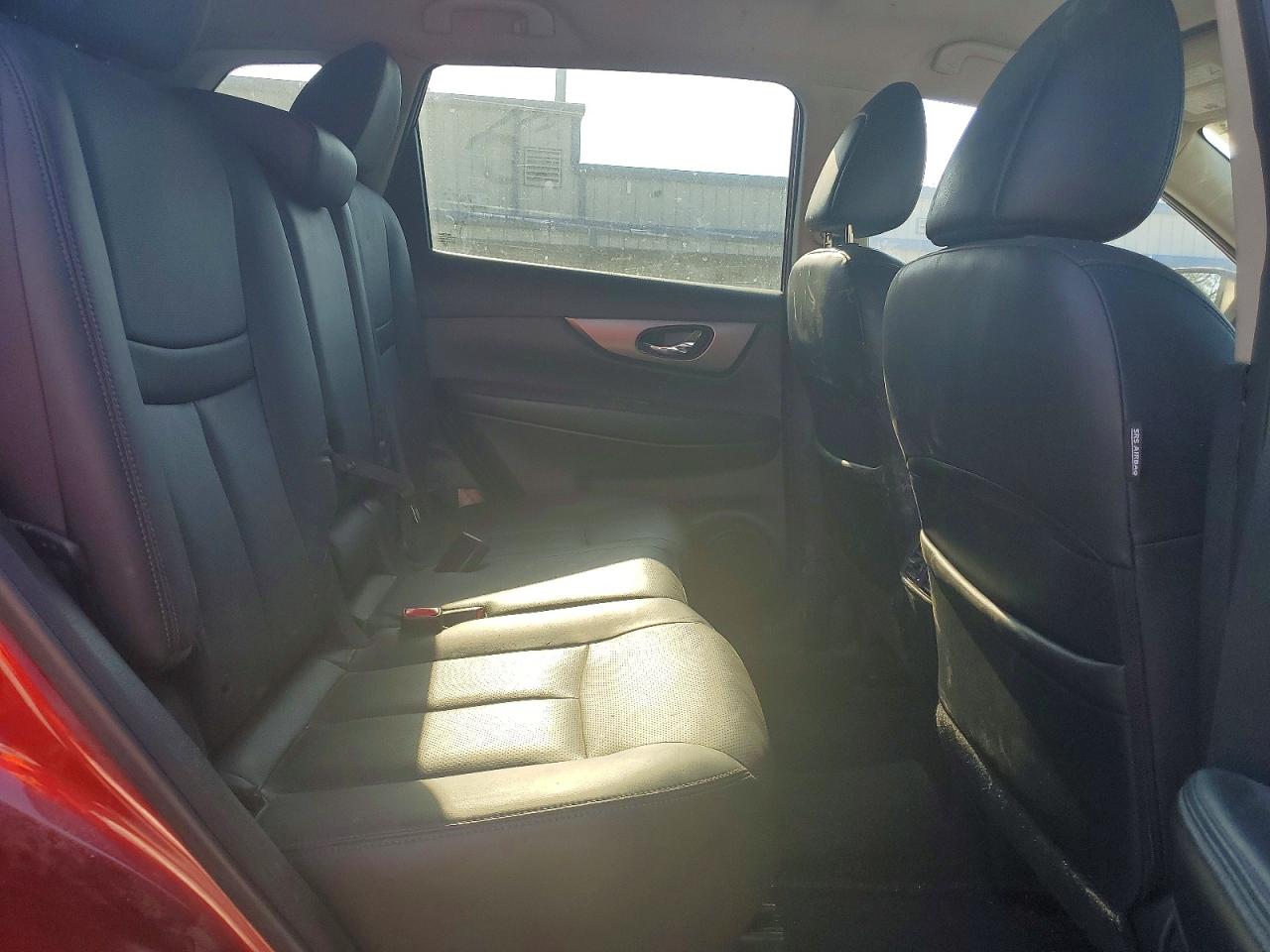 2015 Nissan Rogue Sv Красный vin: KNMAT2MT1FP571167