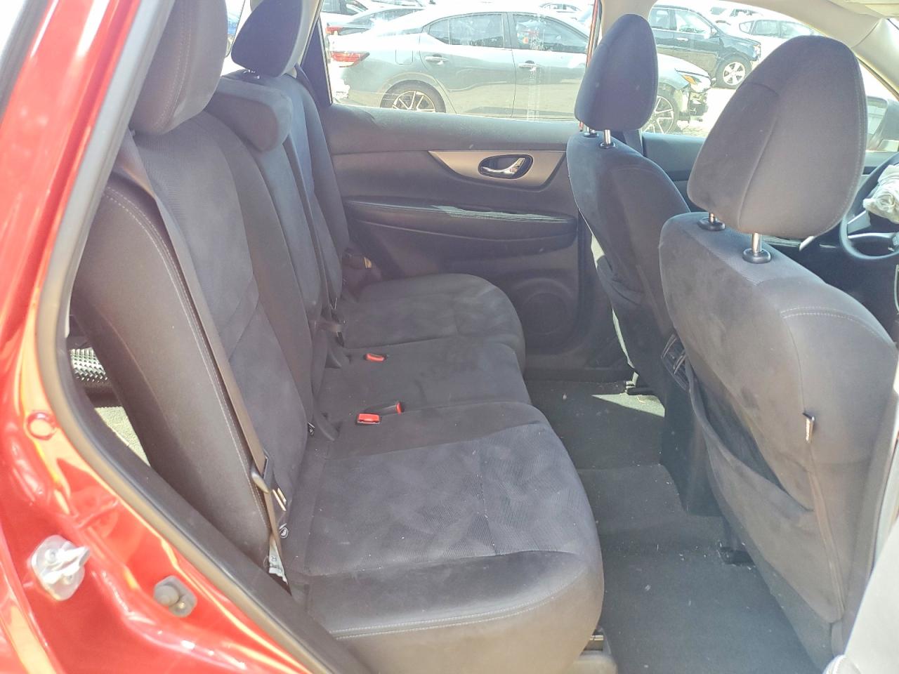 2015 Nissan Rogue Sv Red vin: KNMAT2MT1FP571170