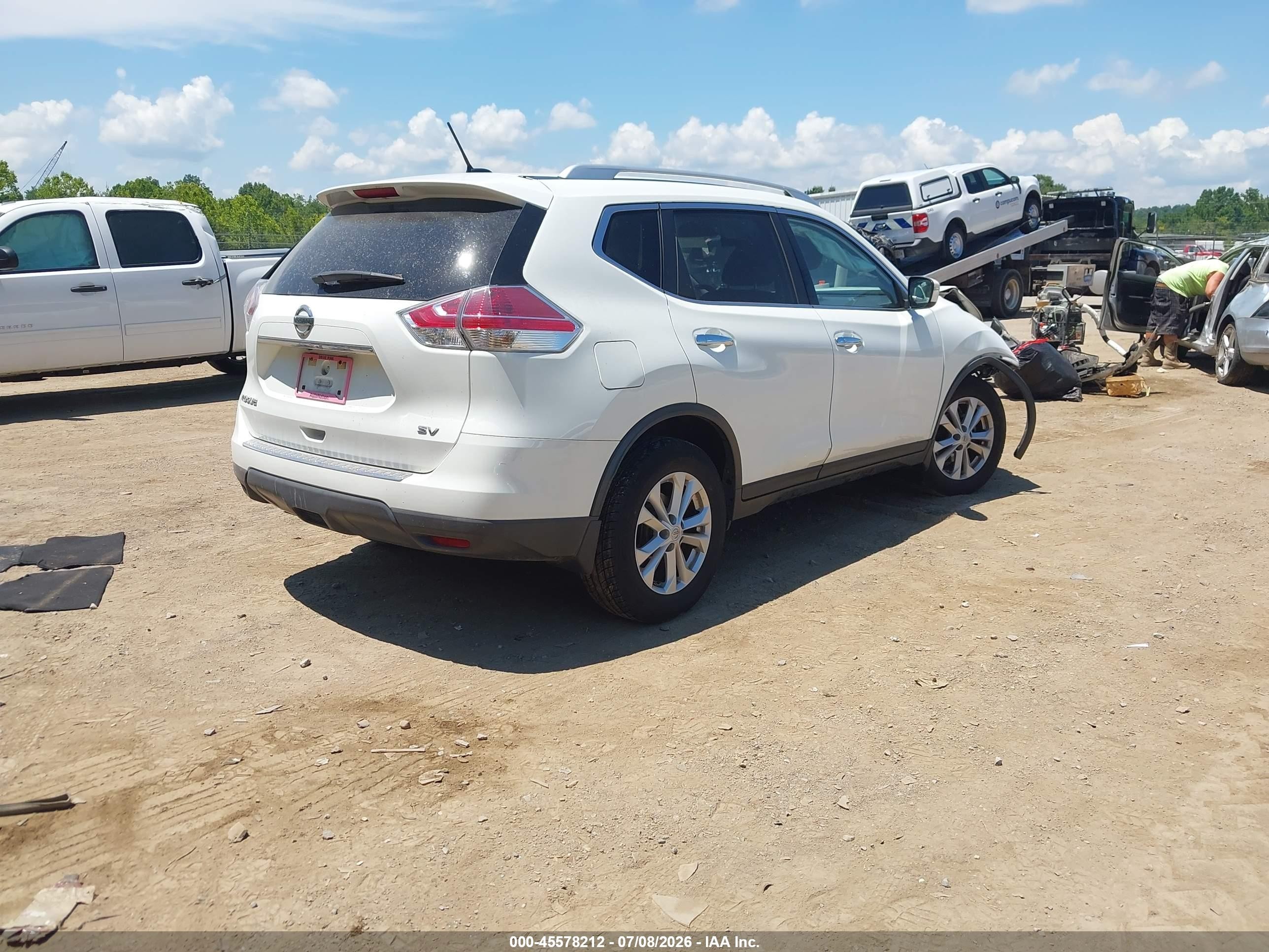 2015 Nissan Rogue Sv White vin: KNMAT2MT1FP571363