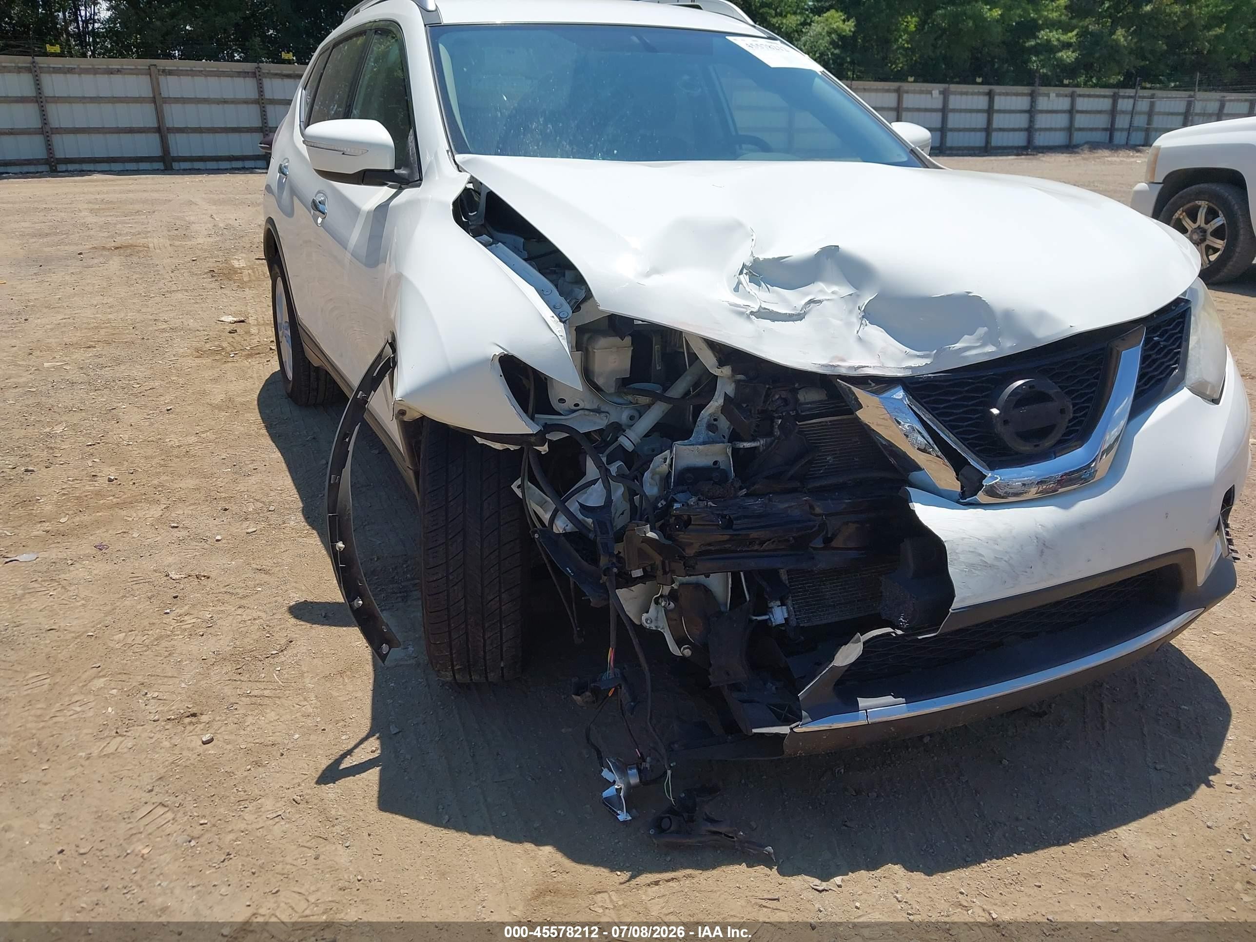 2015 Nissan Rogue Sv White vin: KNMAT2MT1FP571363