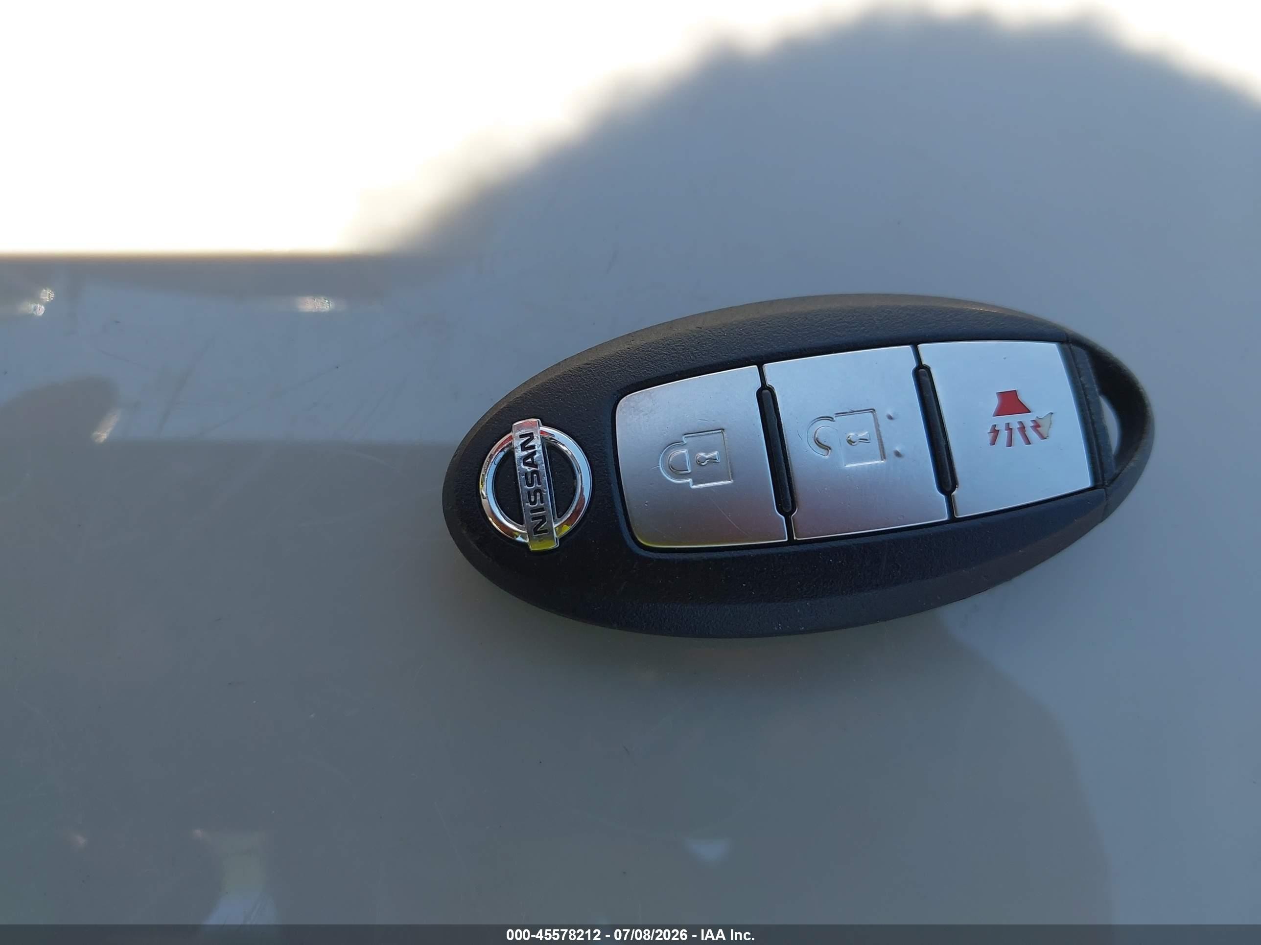 2015 Nissan Rogue Sv White vin: KNMAT2MT1FP571363