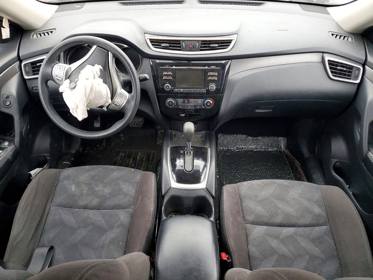 2015 Nissan Rogue S Red vin: KNMAT2MT1FP578488