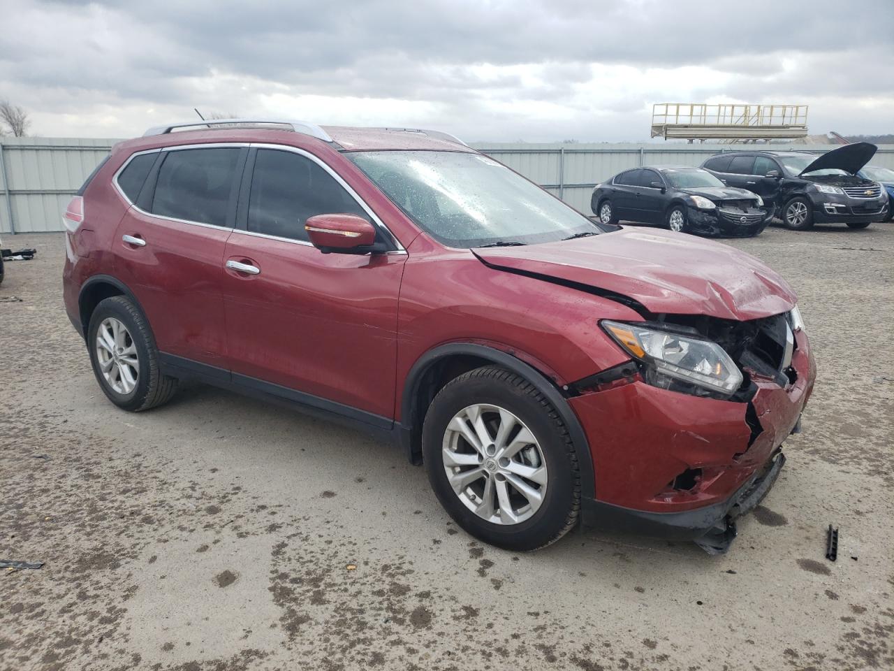 2015 Nissan Rogue S Burgundy vin: KNMAT2MT1FP579057
