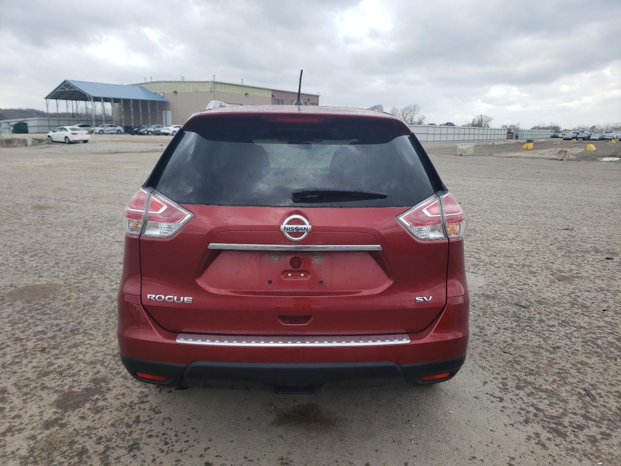 2015 Nissan Rogue S Burgundy vin: KNMAT2MT1FP579057