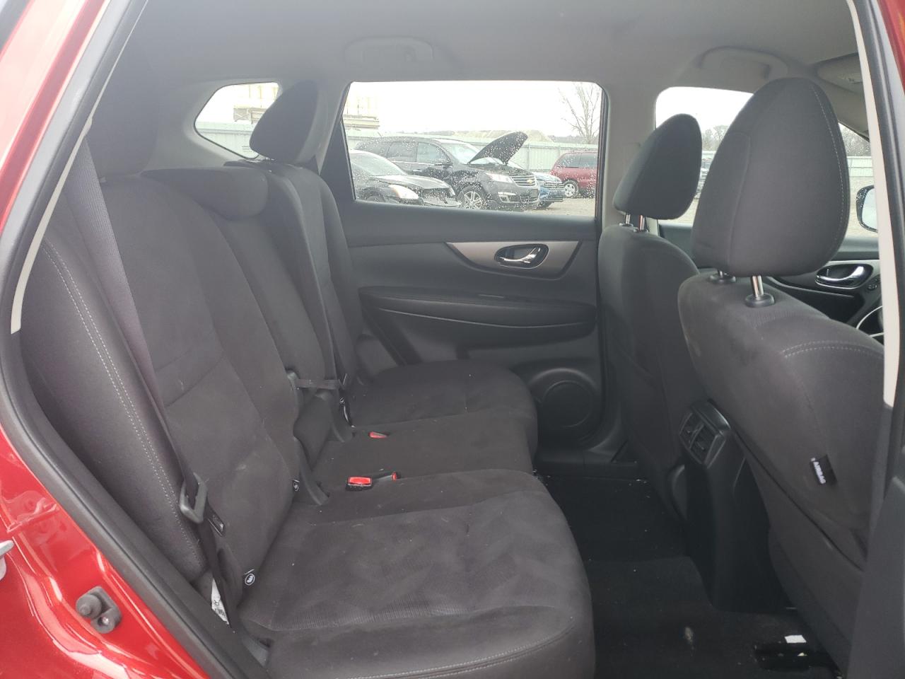 2015 Nissan Rogue S Burgundy vin: KNMAT2MT1FP579057