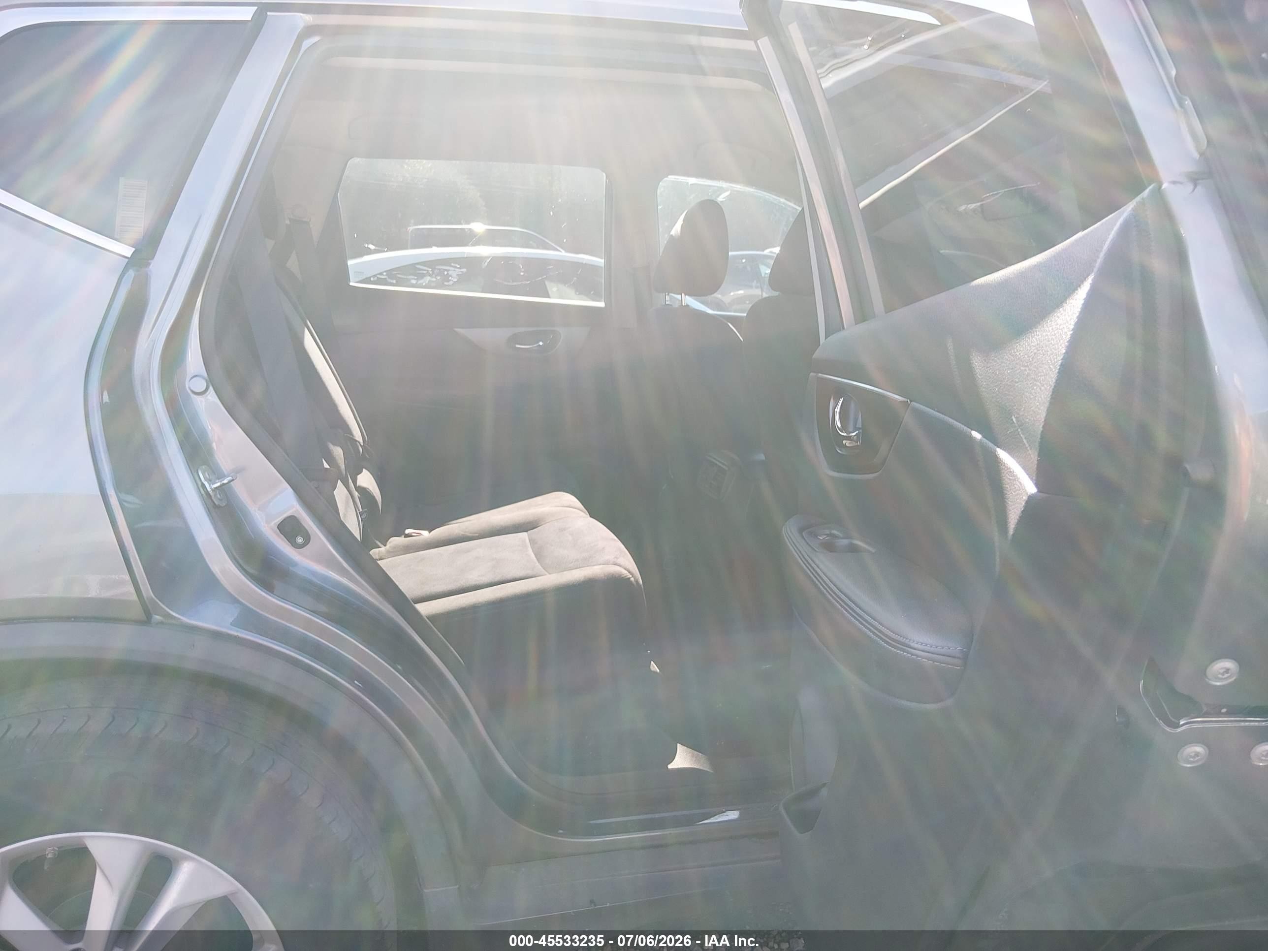 2015 Nissan Rogue Sv Gray vin: KNMAT2MT1FP582430