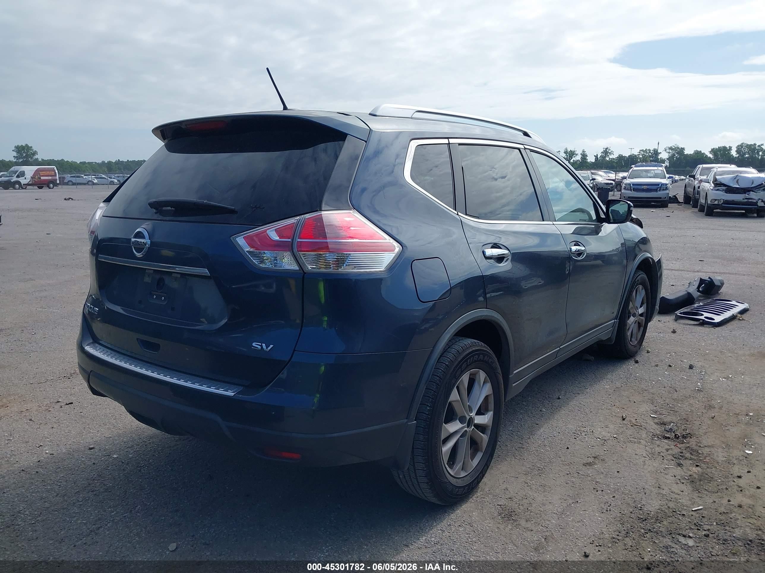2015 Nissan Rogue Sv Blue vin: KNMAT2MT1FP583383