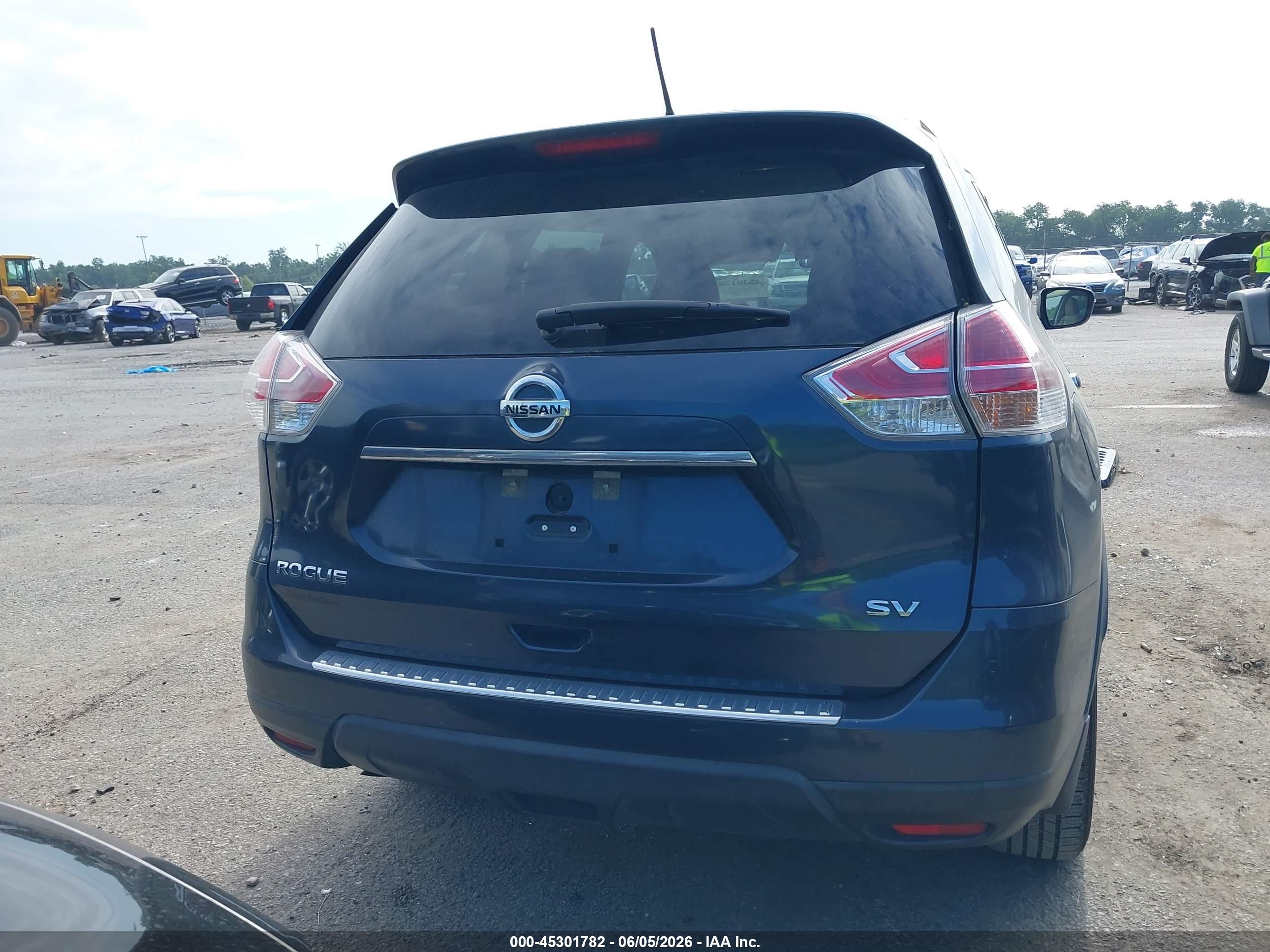 2015 Nissan Rogue Sv Blue vin: KNMAT2MT1FP583383